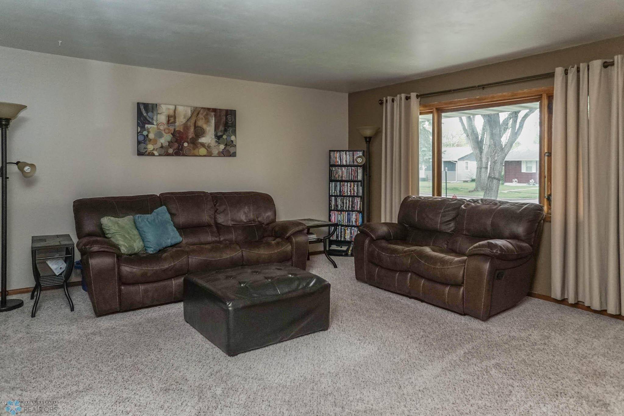 Fargo, ND 58102,2102 9 1/2 ST N