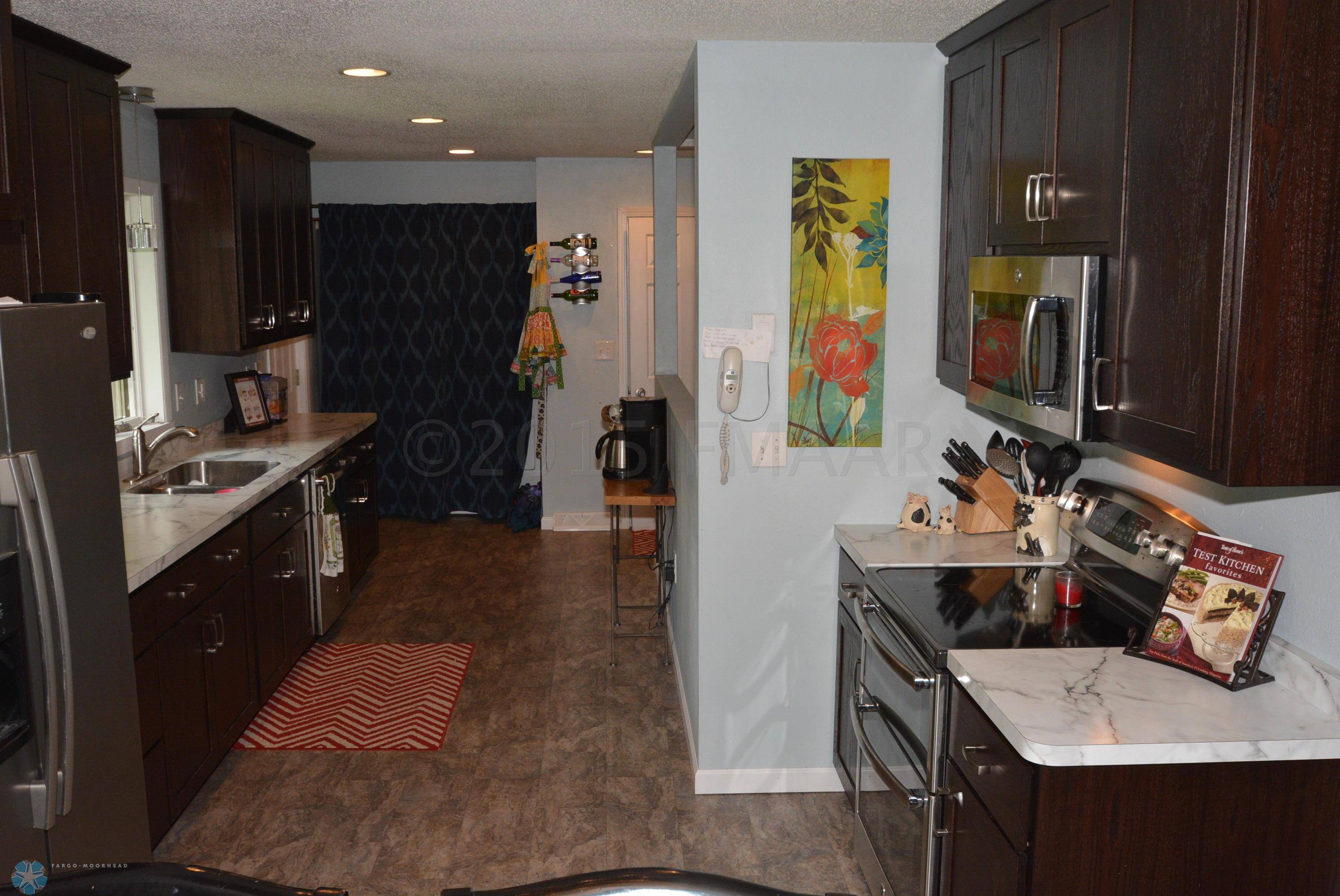 Fargo, ND 58103,2208 24 AVE S