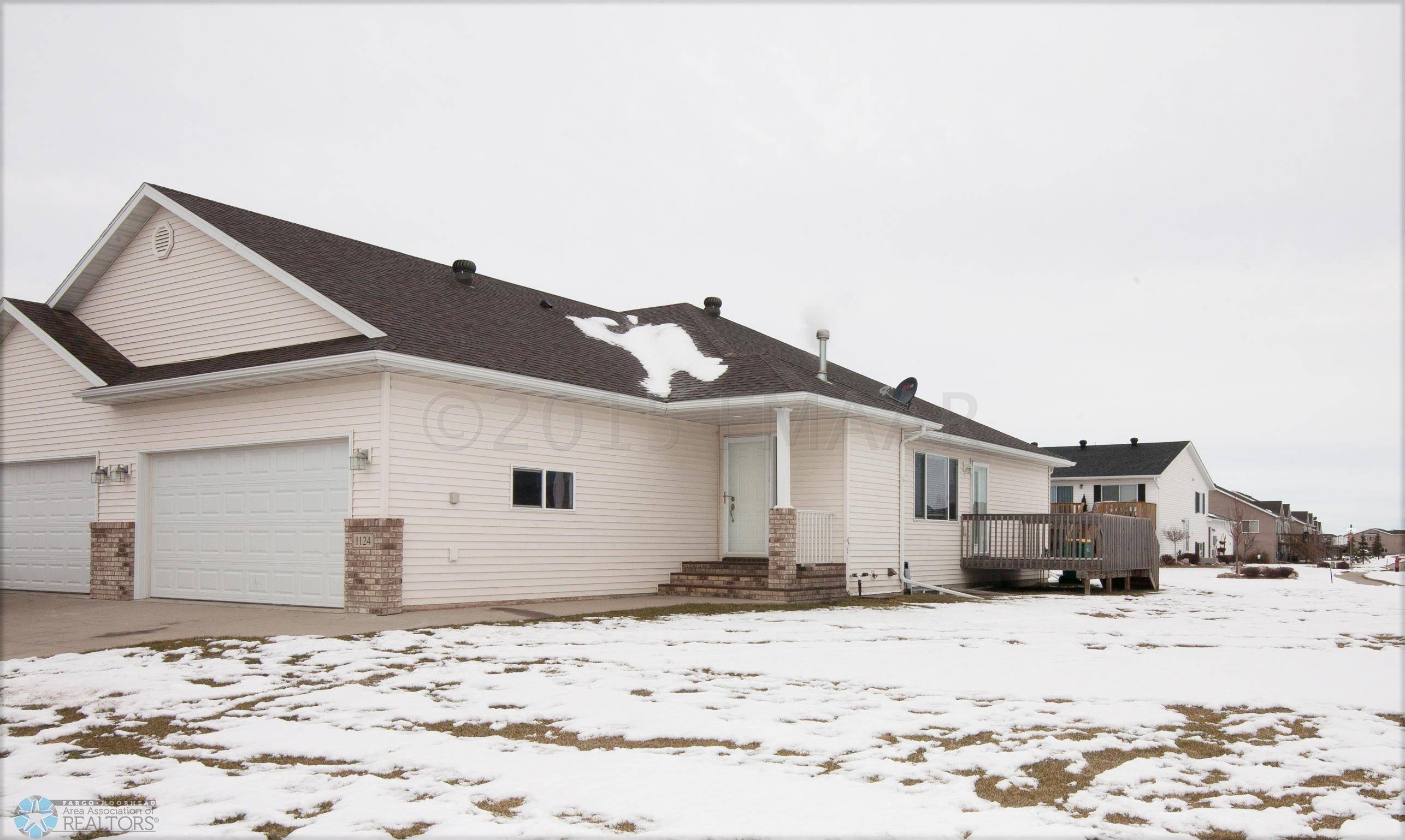 West Fargo, ND 58078,1124 43 AVE W