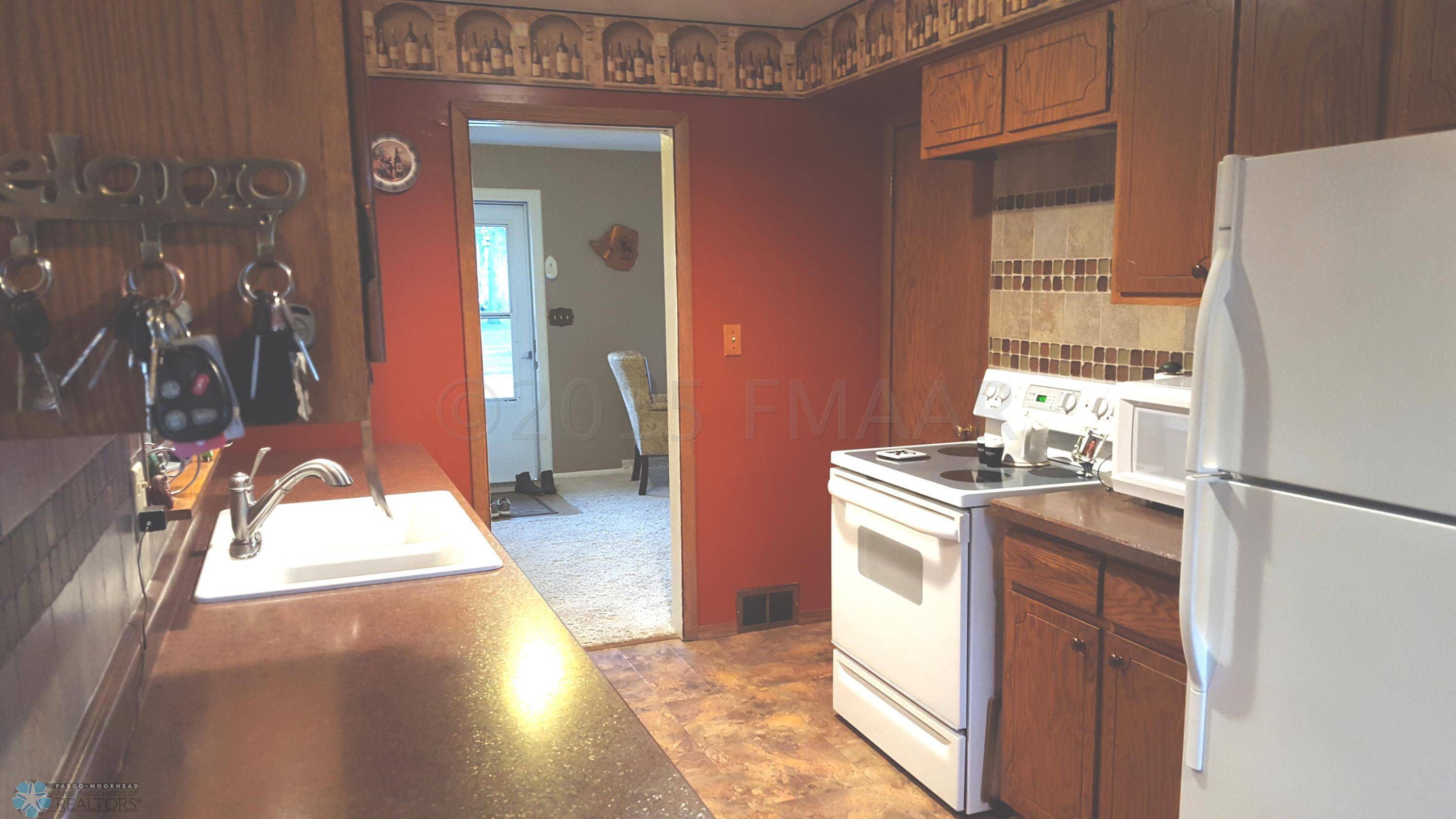 Fargo, ND 58102,1513 8 ST N