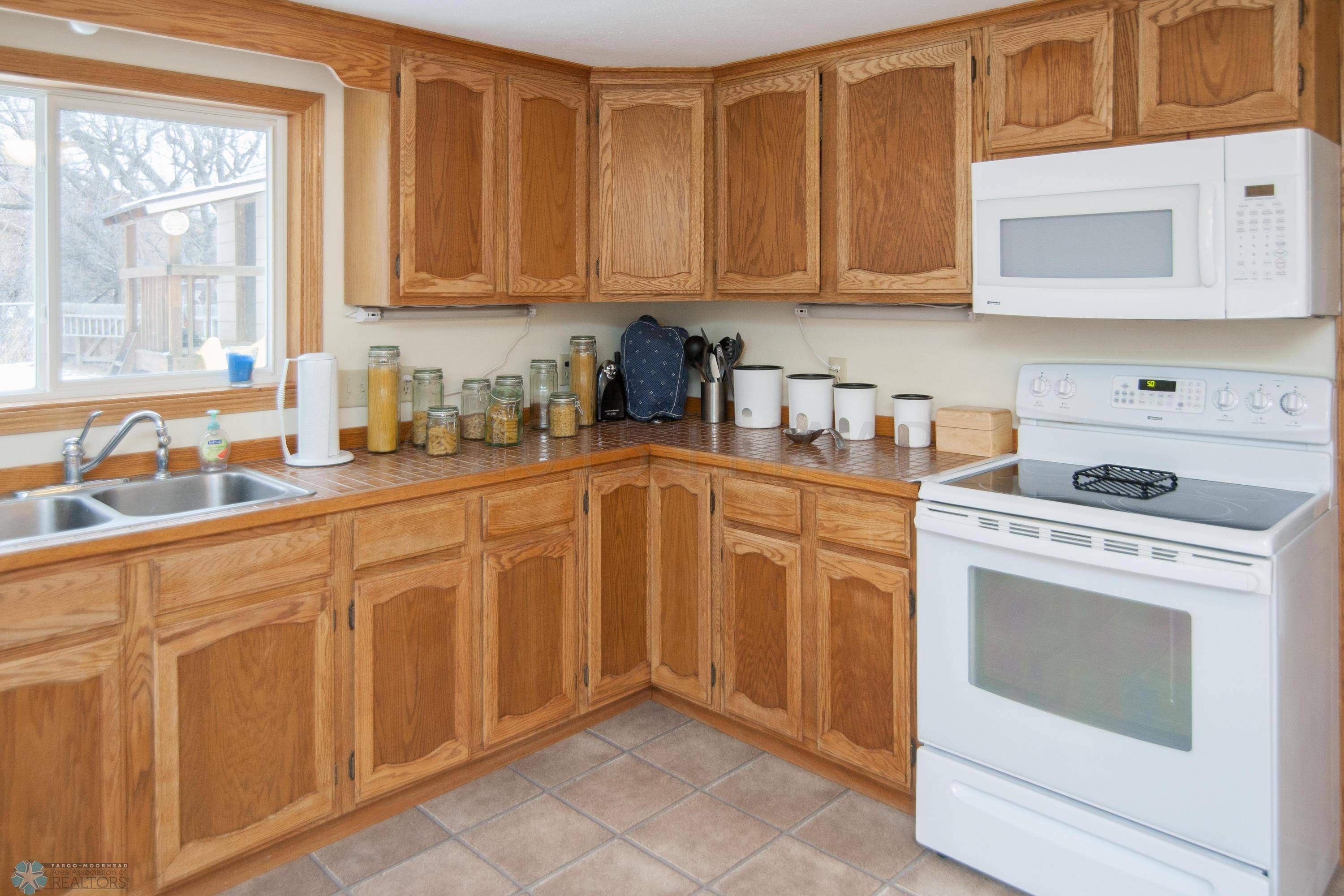 Horace, ND 58047,207 SHEYENNE DR