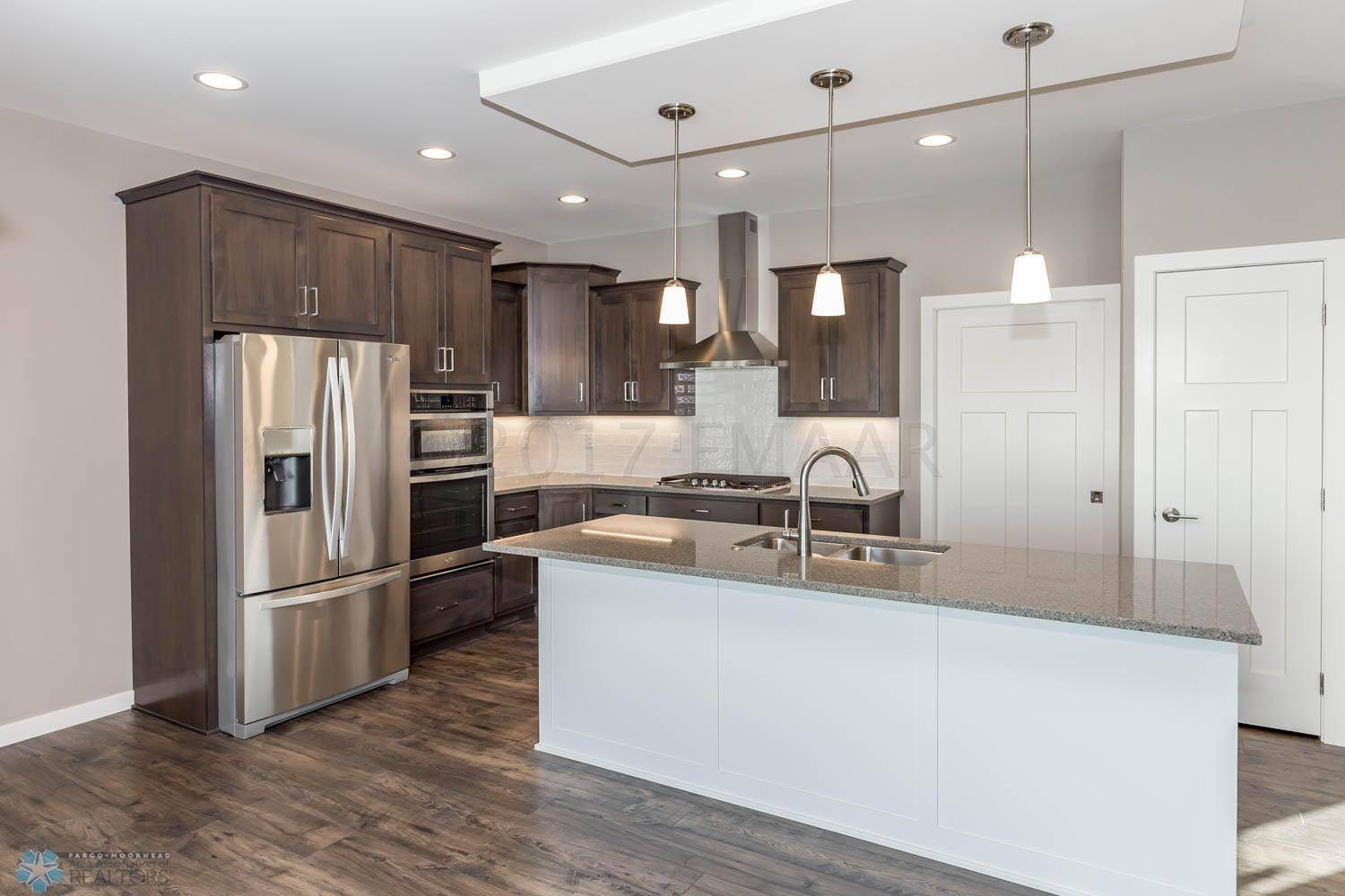 West Fargo, ND 58078,1006 51 AVE W