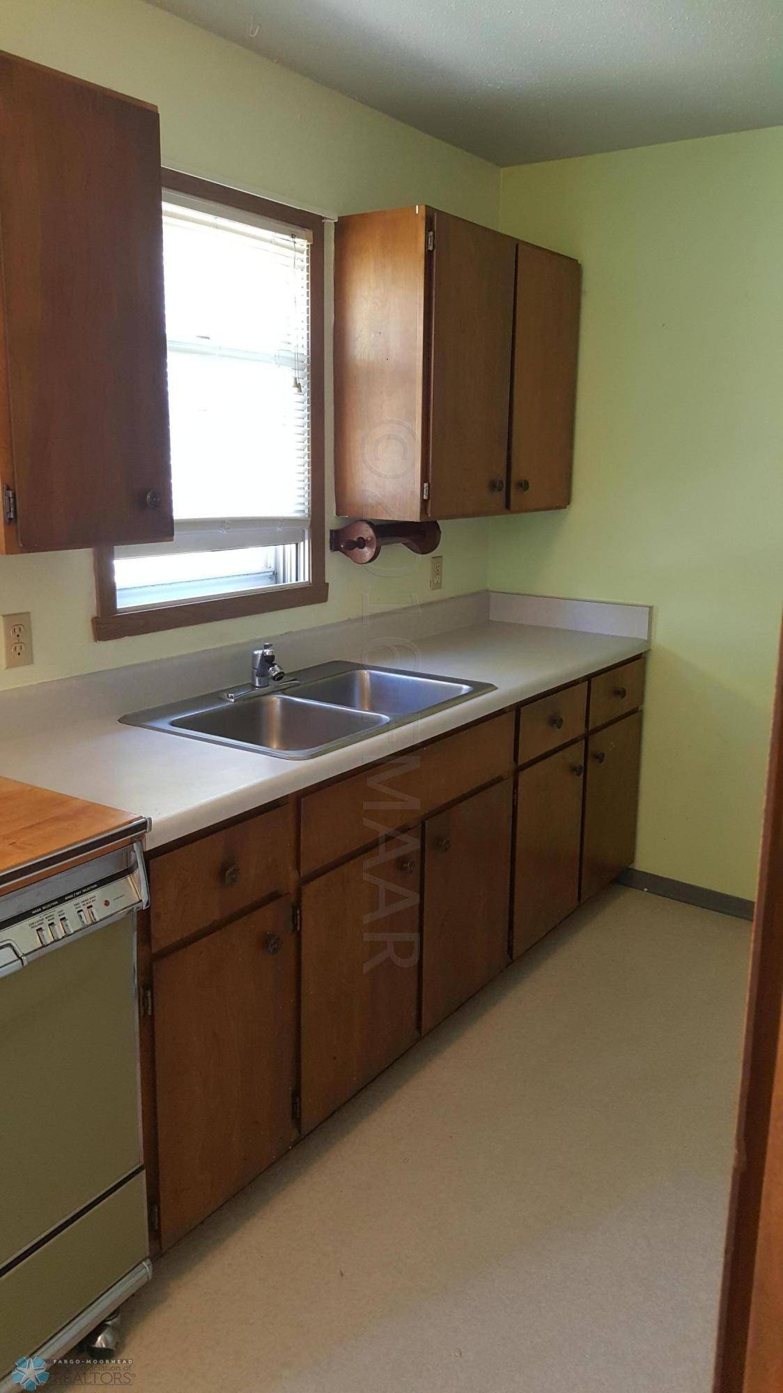 Fargo, ND 58102,709 26 ST N