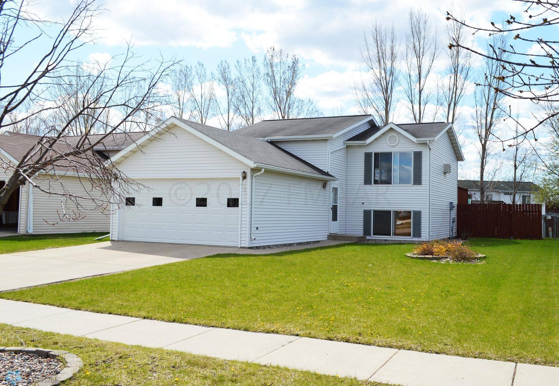 West Fargo, ND 58078,751 14 AVE W