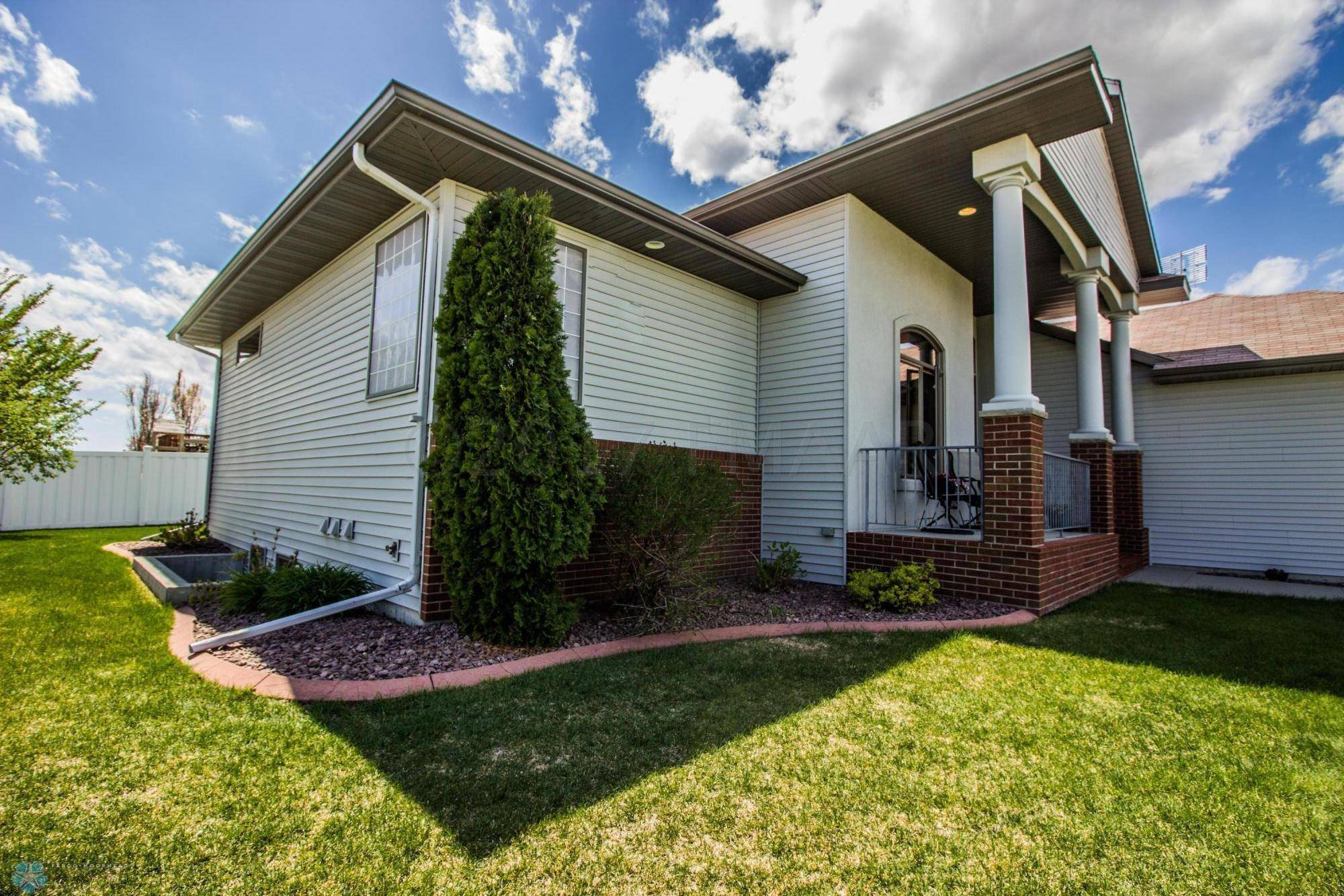 Fargo, ND 58104,5380 FARMSTEAD CT S