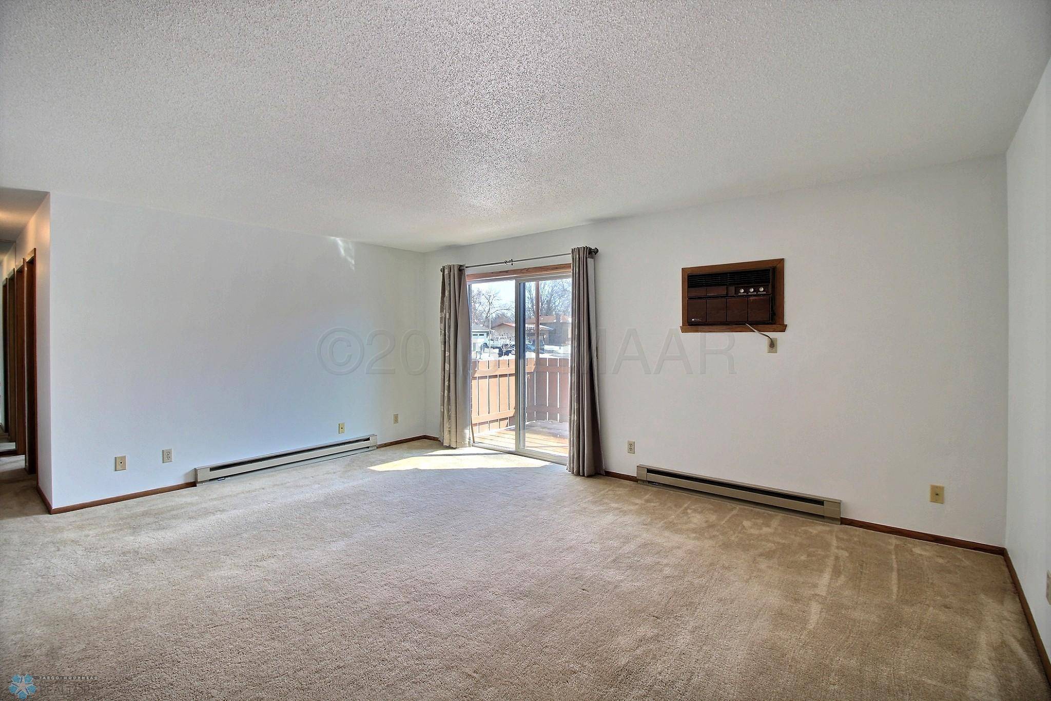 Fargo, ND 58103,2416 26 AVE S ##102