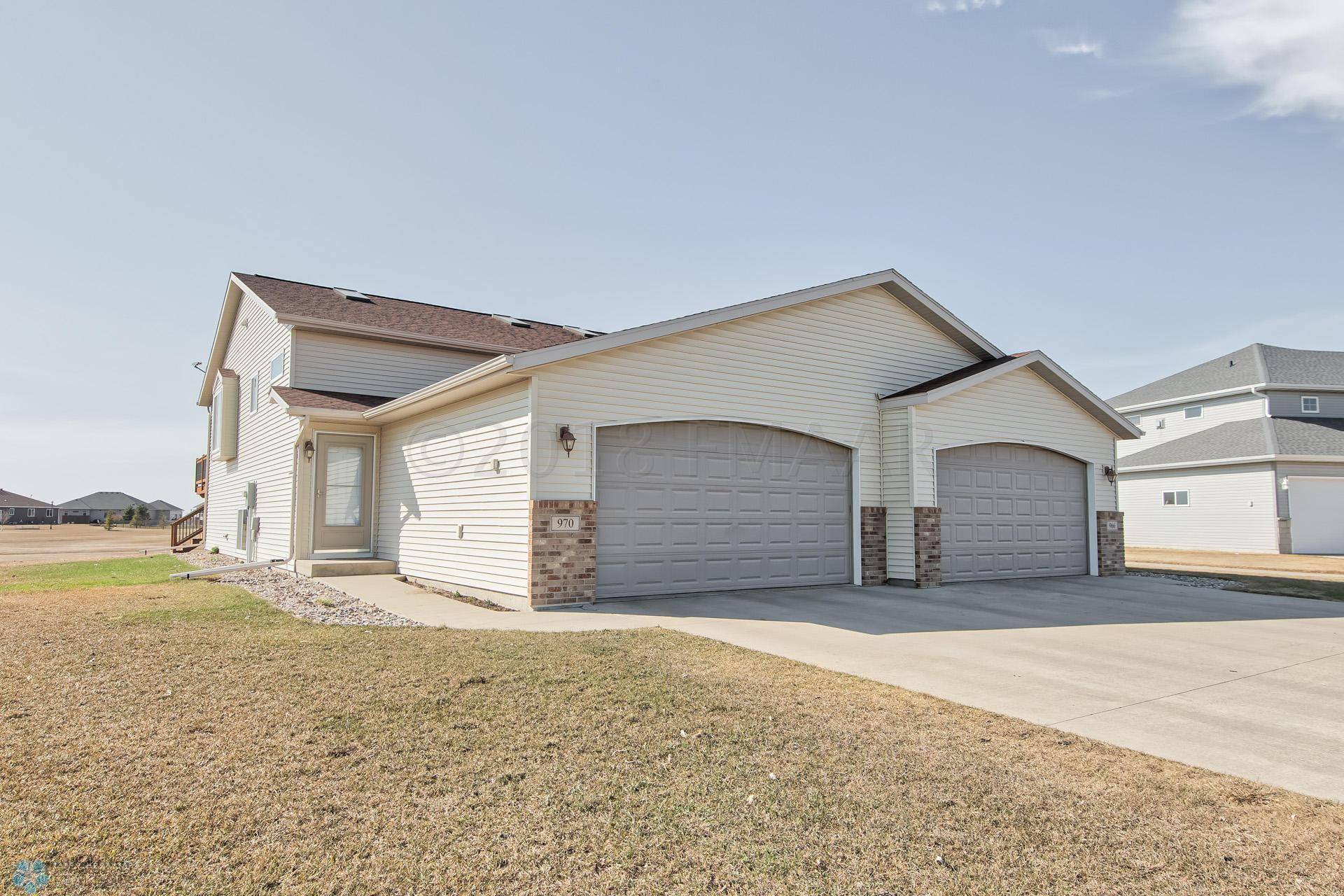 West Fargo, ND 58078,970 PARKWAY DR