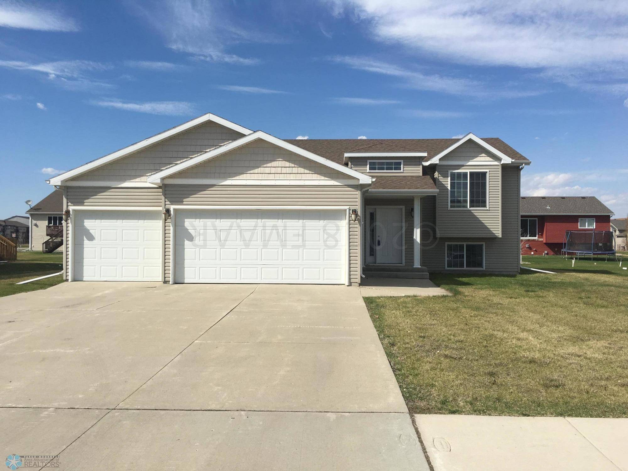 Fargo, ND 58104,4291 AUBURN AVE S