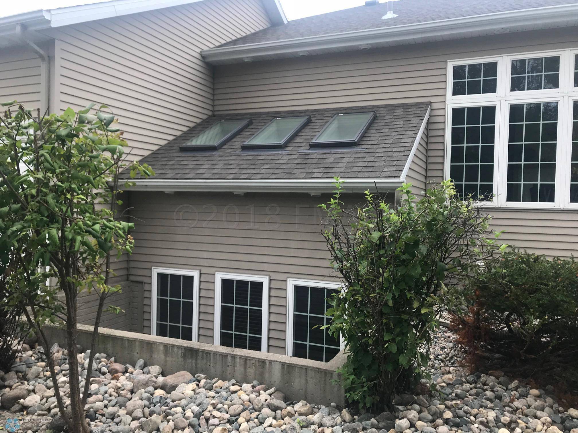 Fargo, ND 58104,4221 TIMBERLINE DR S