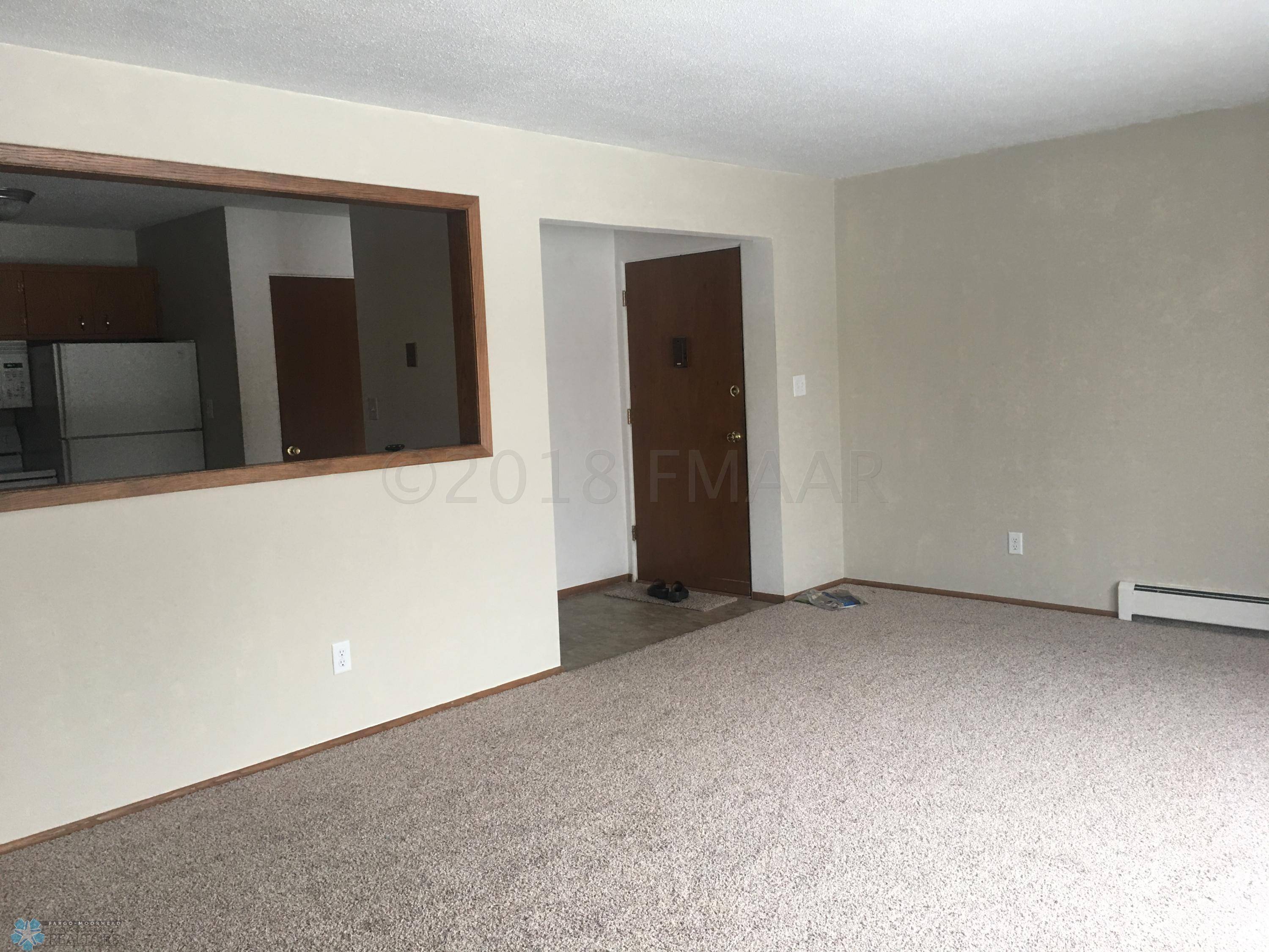 Fargo, ND 58102,702 OAK ST N ##F