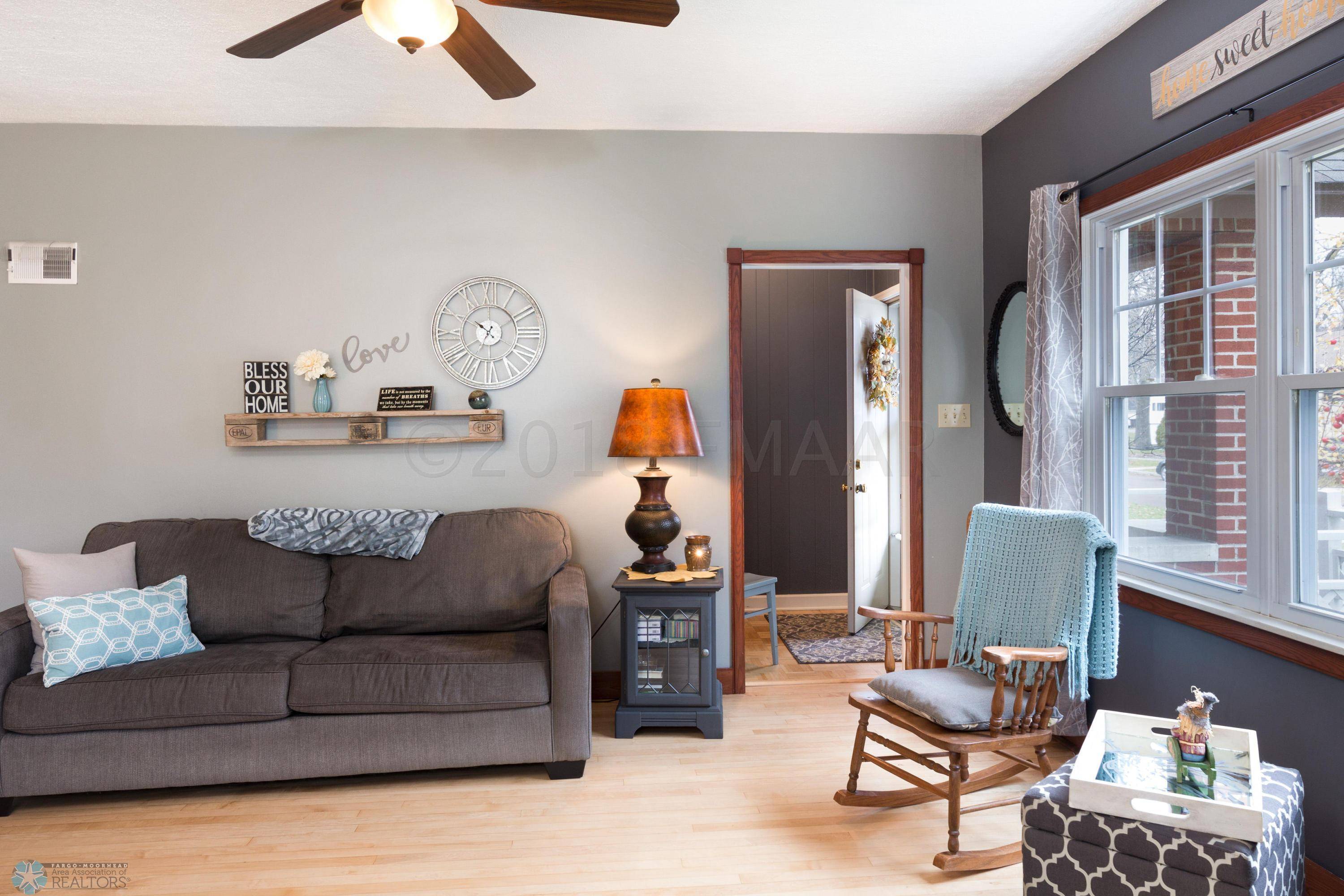 Fargo, ND 58103,1124 4 AVE S