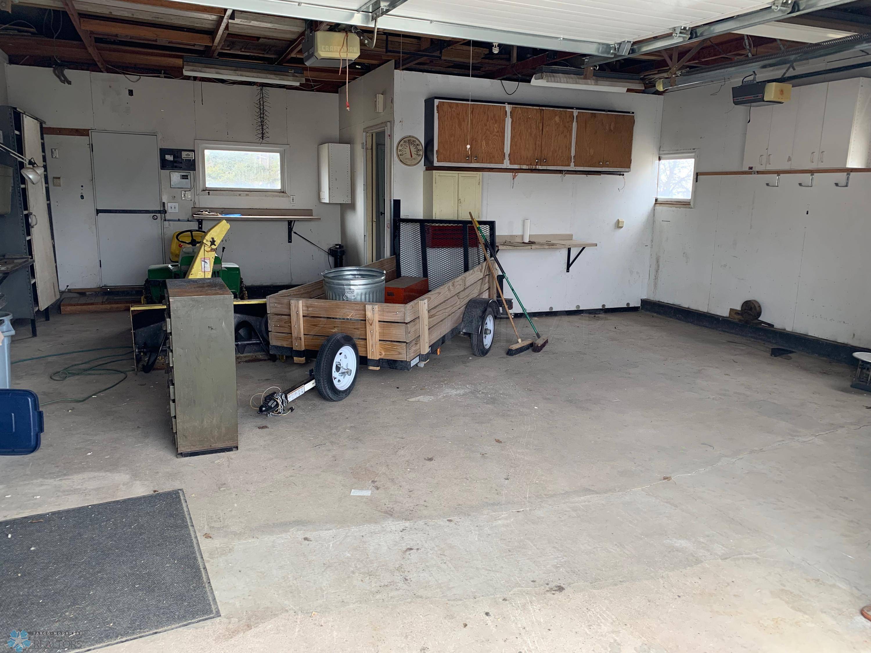 Fargo, ND 58104,1402 64 AVE S