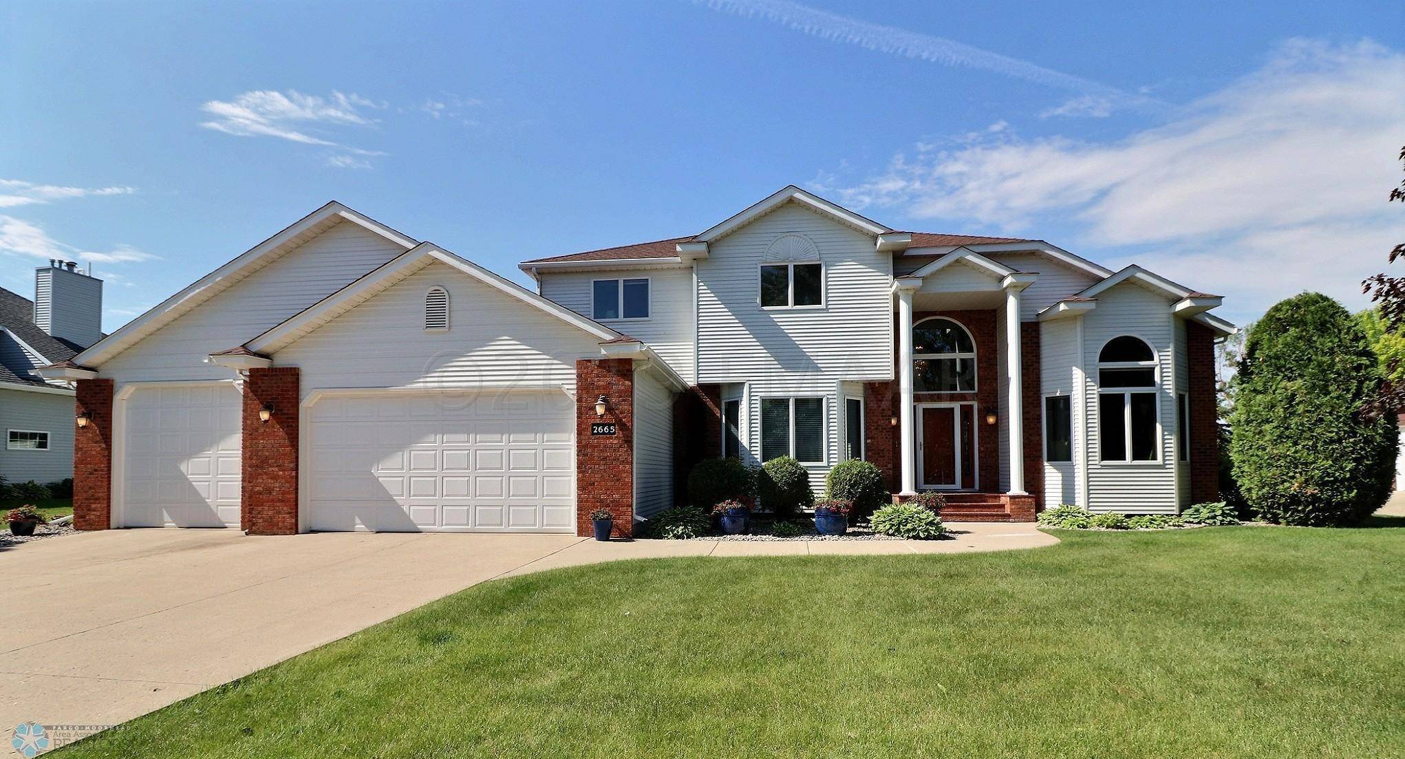 Fargo, ND 58104,2665 MEADOW CREEK CIR S