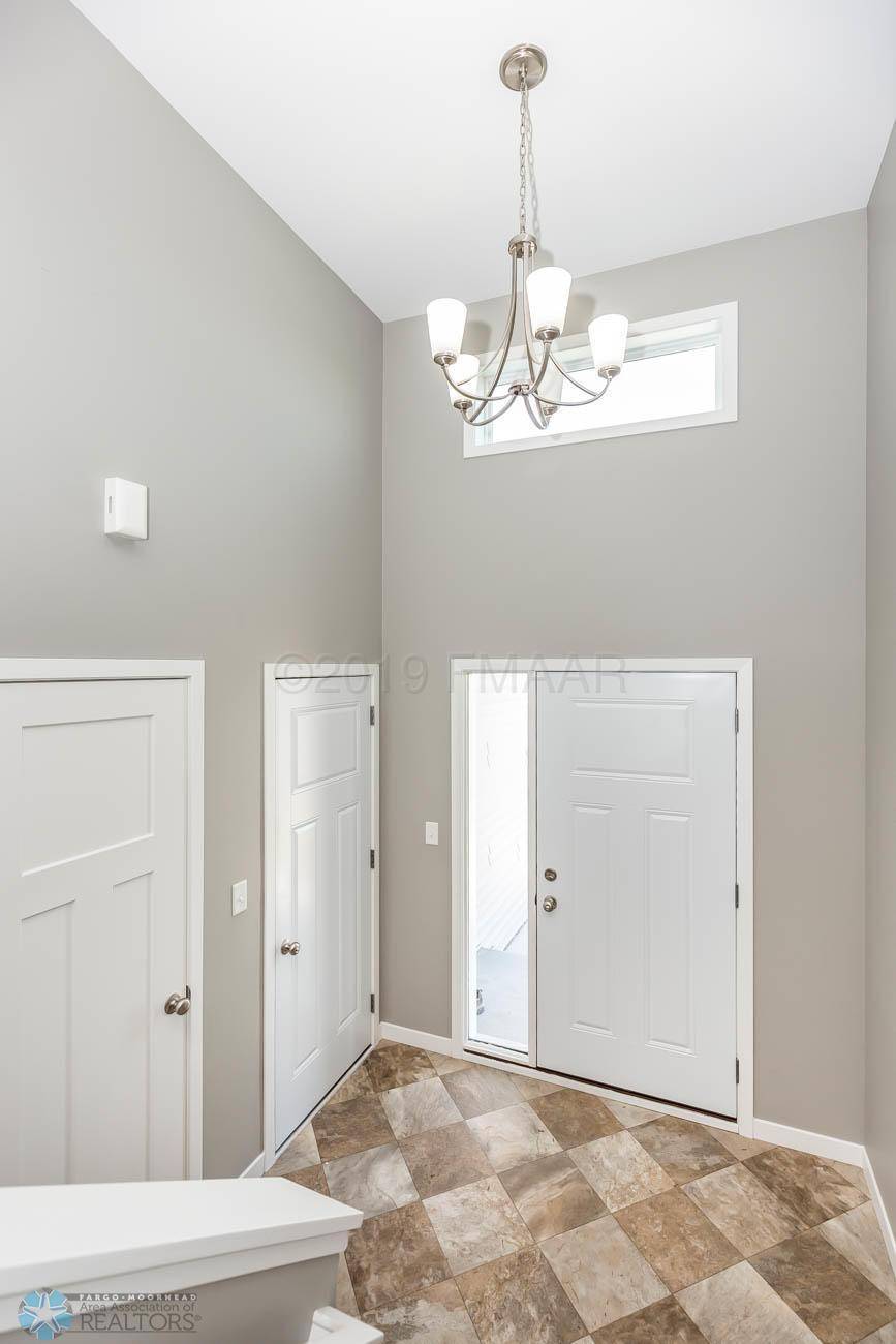 Mapleton, ND 58059,256 REDWOOD DR