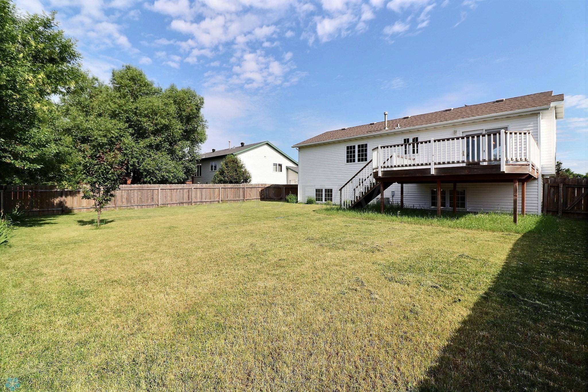 West Fargo, ND 58078,1315 4 AVE E