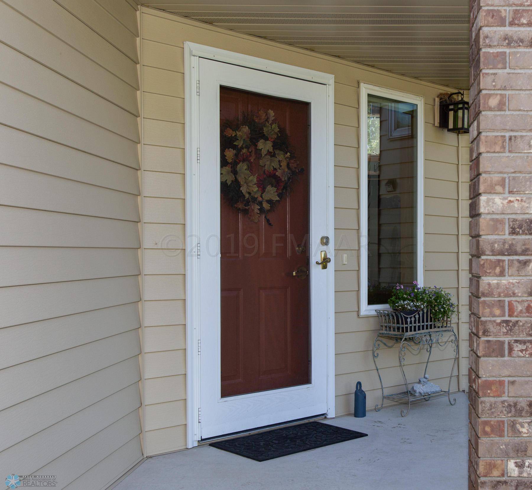 Fargo, ND 58102,6215 17 ST N