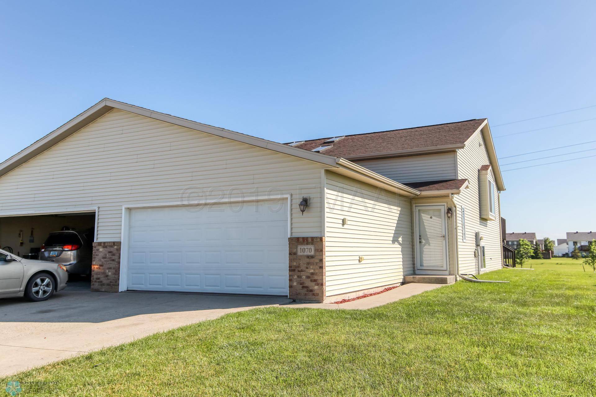 West Fargo, ND 58078,1070 PARKWAY DR