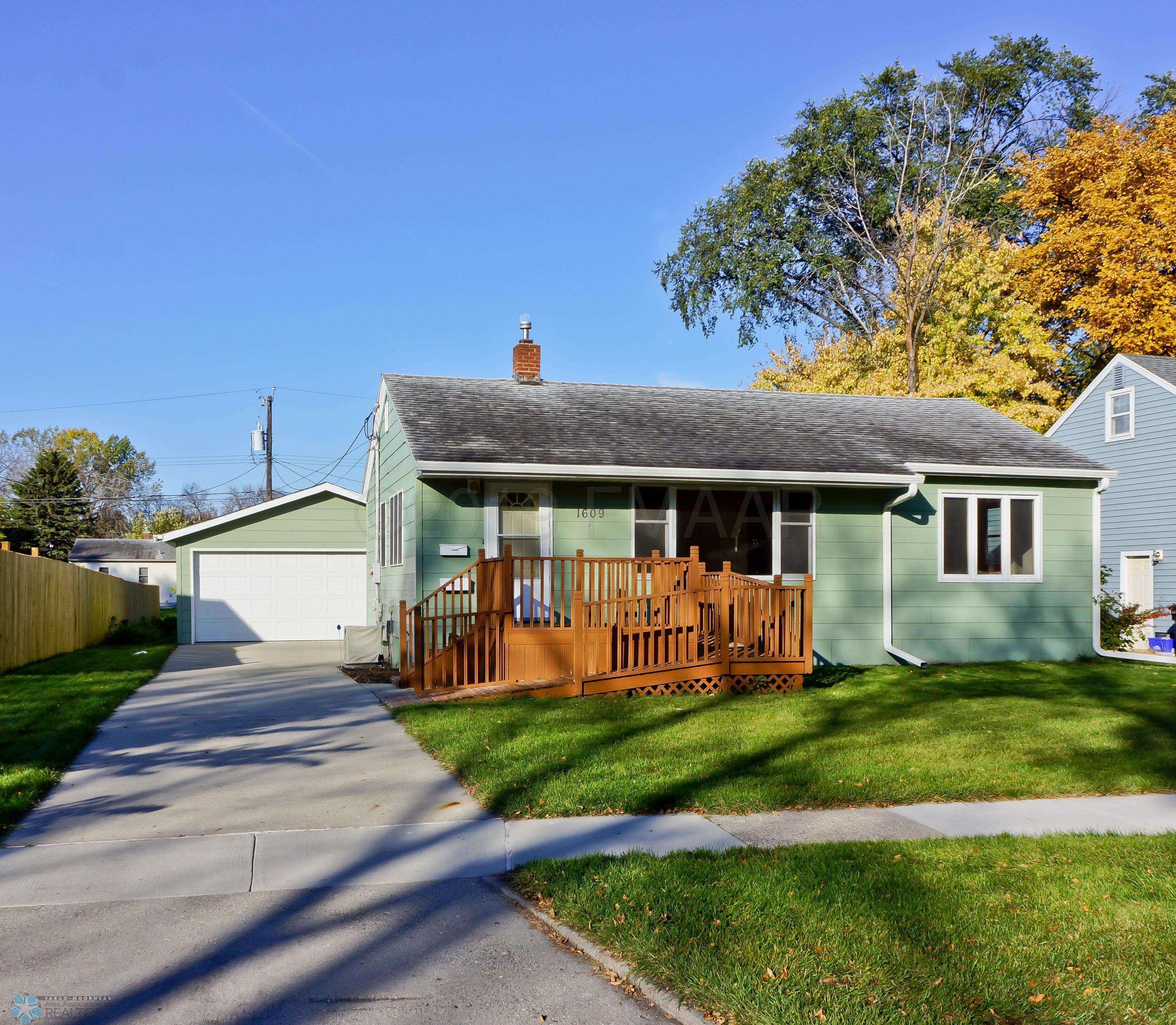 Fargo, ND 58103,1609 14 ST S