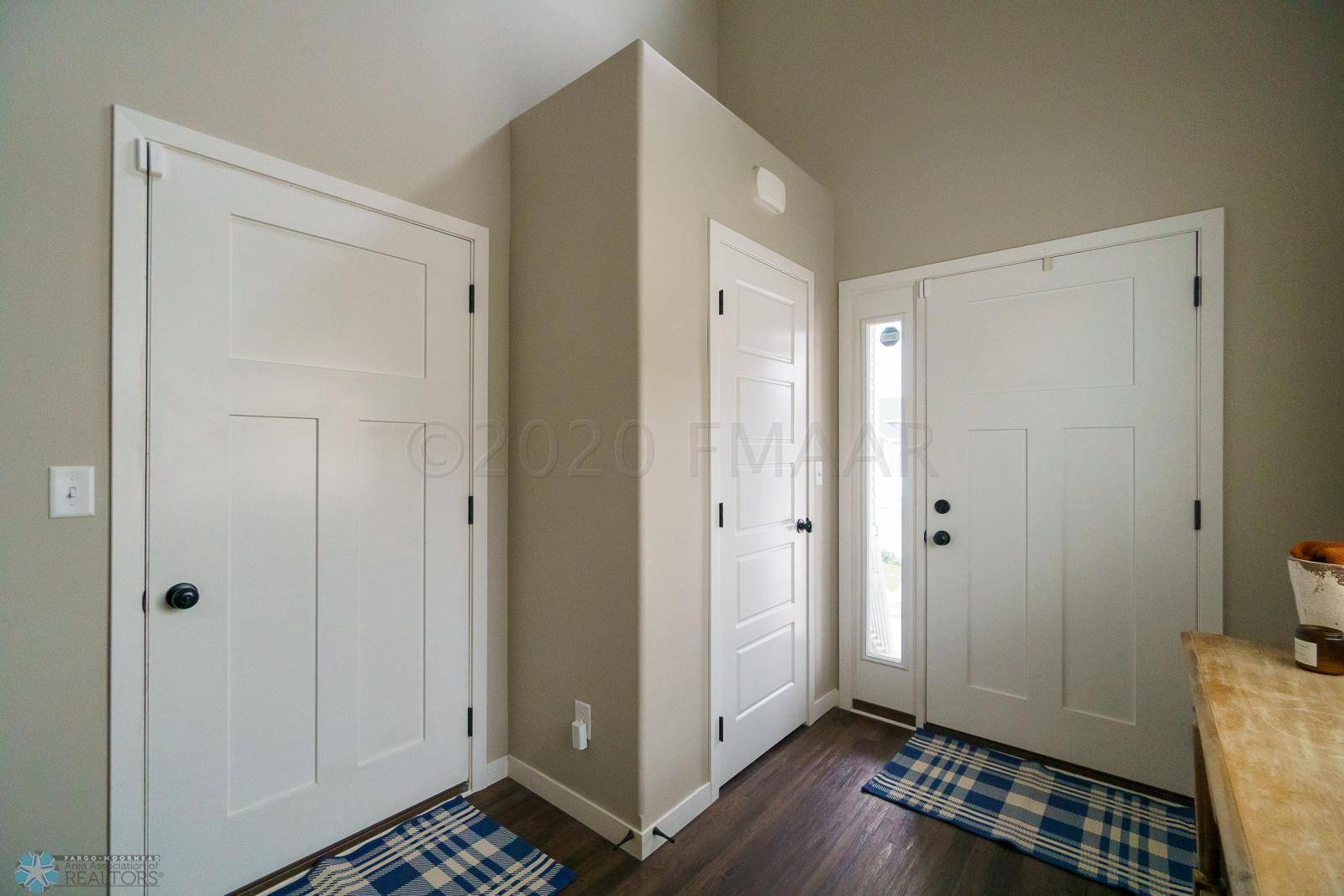 West Fargo, ND 58078,956 EAGLEWOOD AVE W