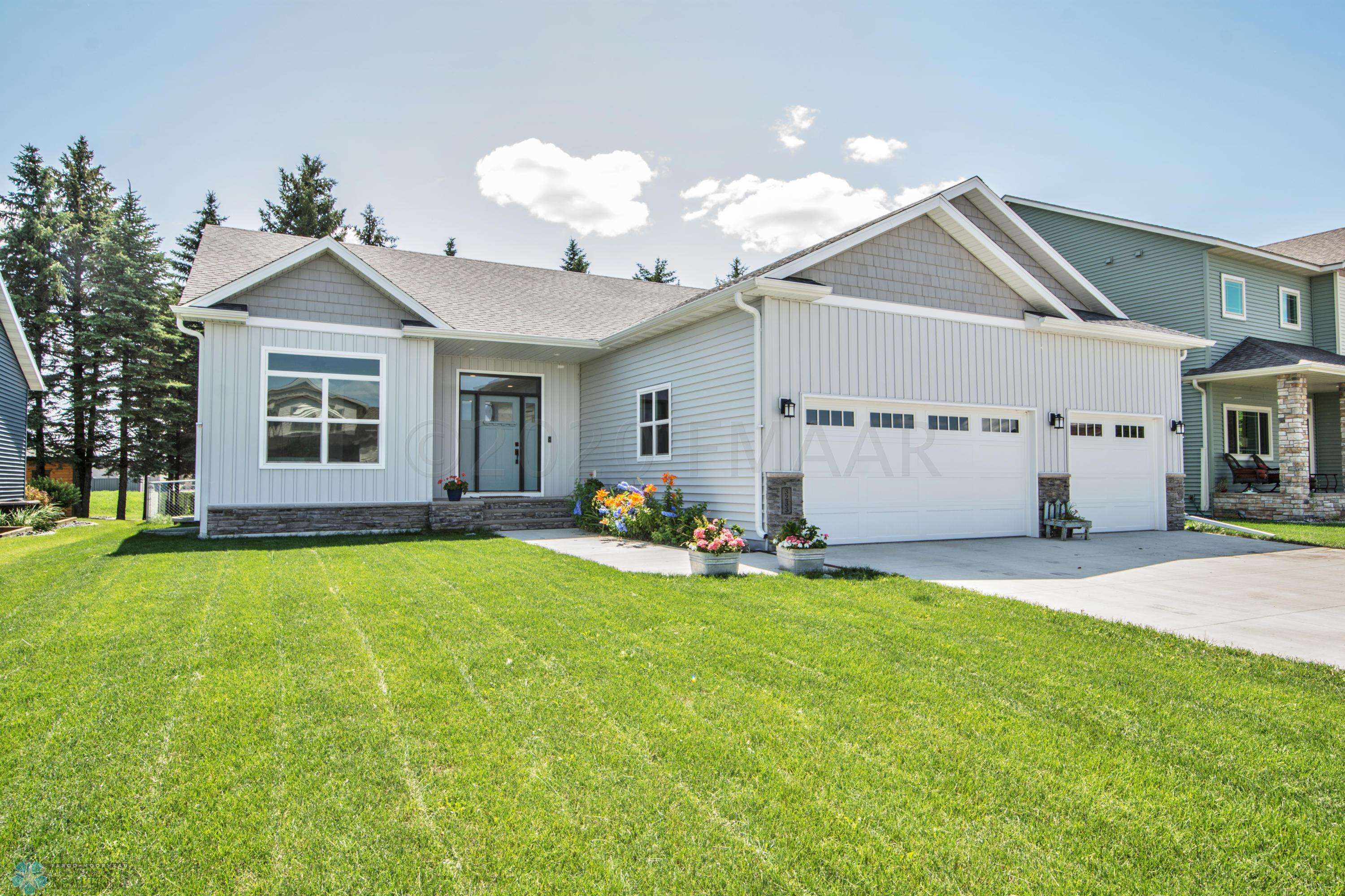 Moorhead, MN 56560,3233 4TH AVE N