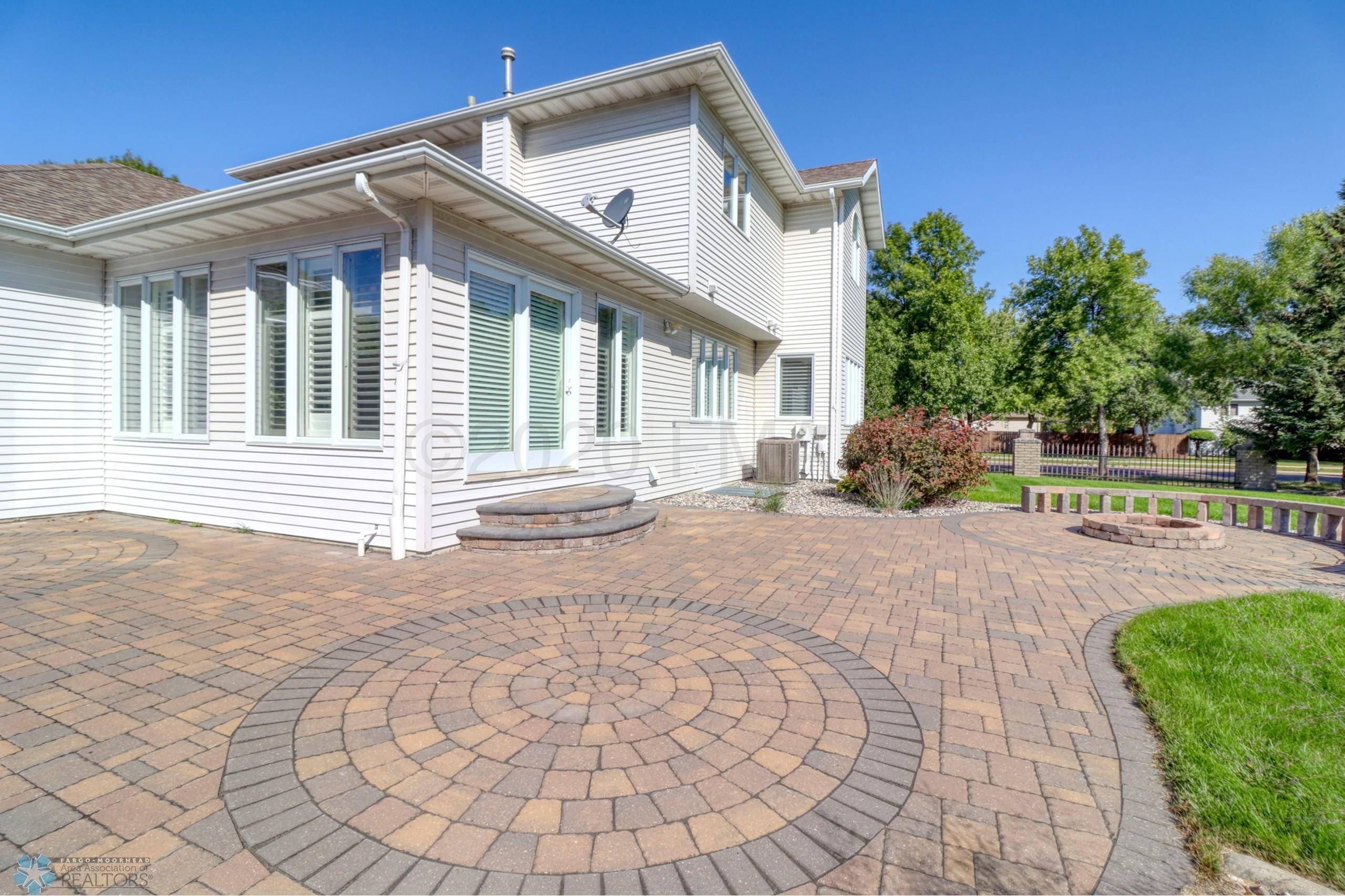 Fargo, ND 58104,4002 COPPERFIELD CT S