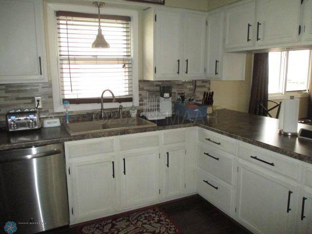 Wahpeton, ND 58075,415 2ND ST S