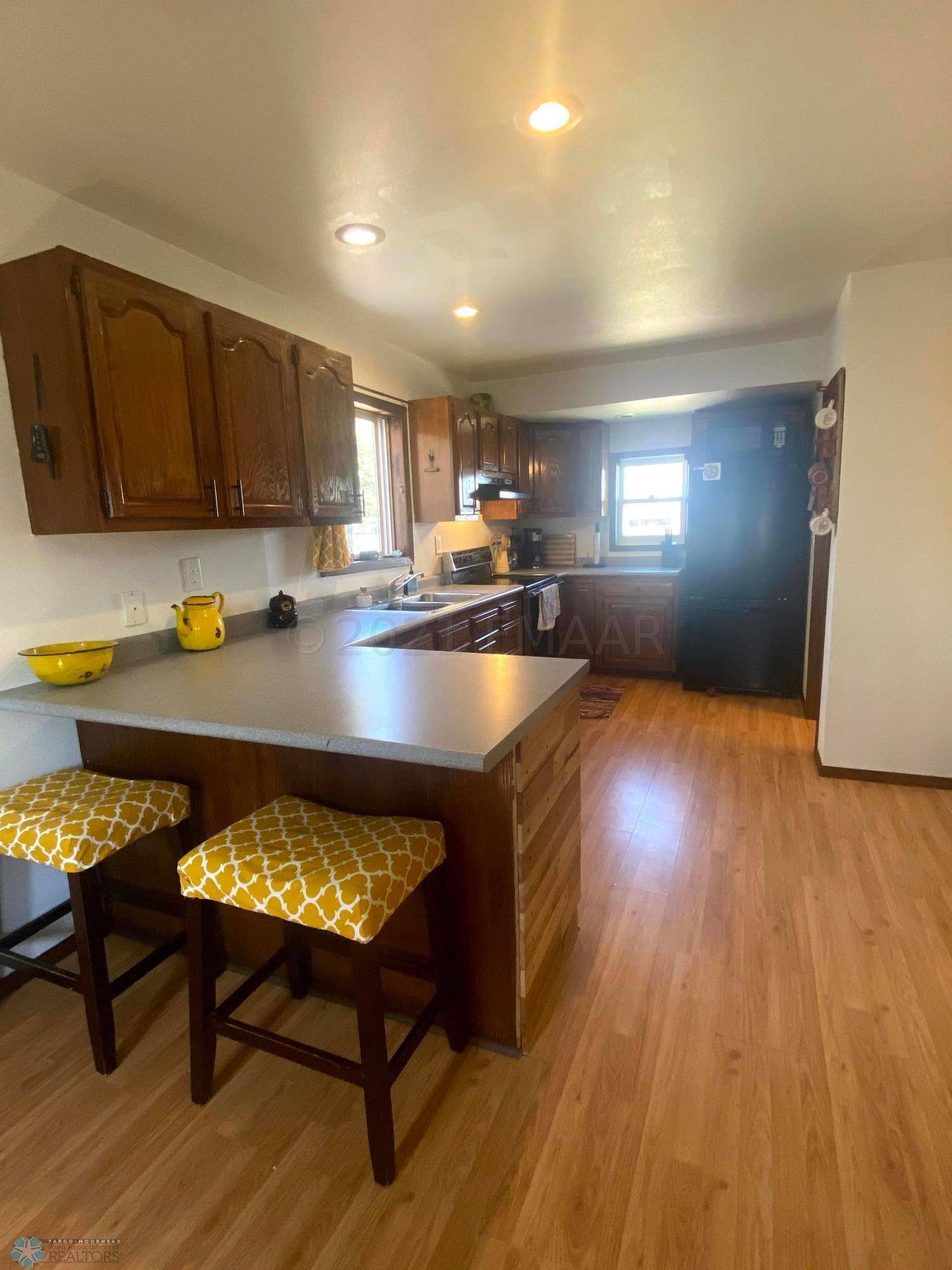 Lidgerwood, ND 58053,110 4TH AVE NE