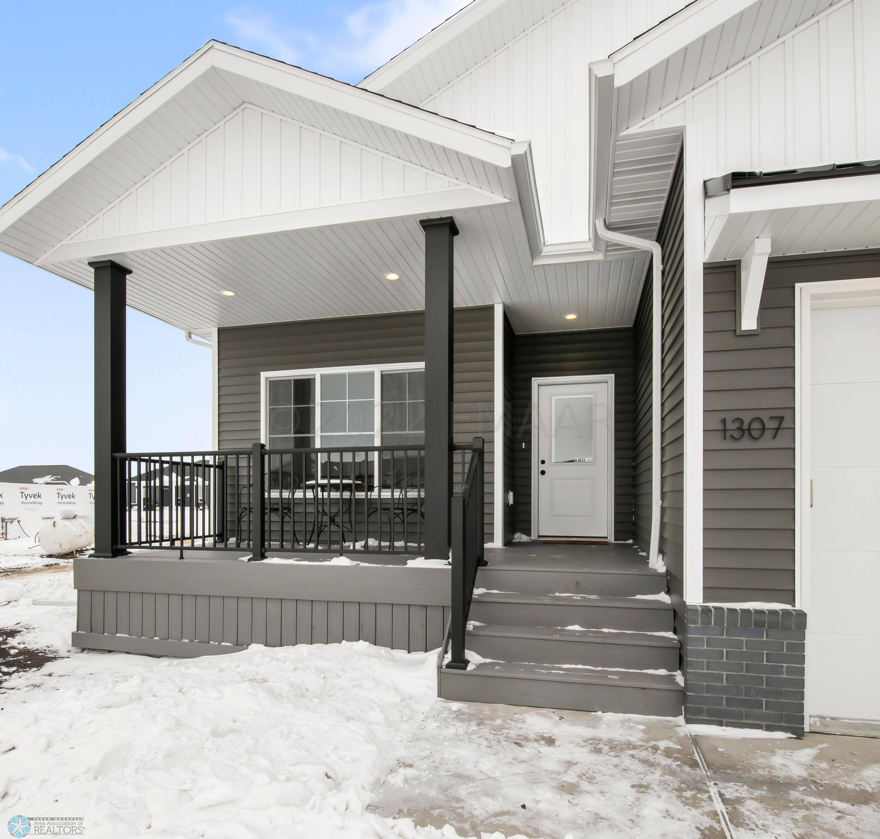 West Fargo, ND 58078,1307 22ND AVE W