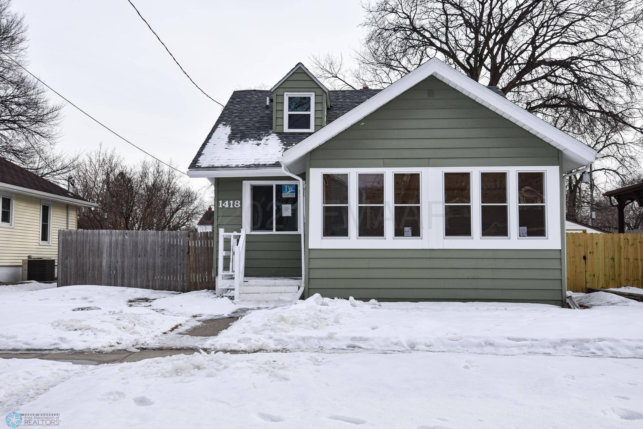 Fargo, ND 58103,1418 12TH AVE S