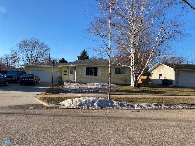 Moorhead, MN 56560,1927 22ND AVE S