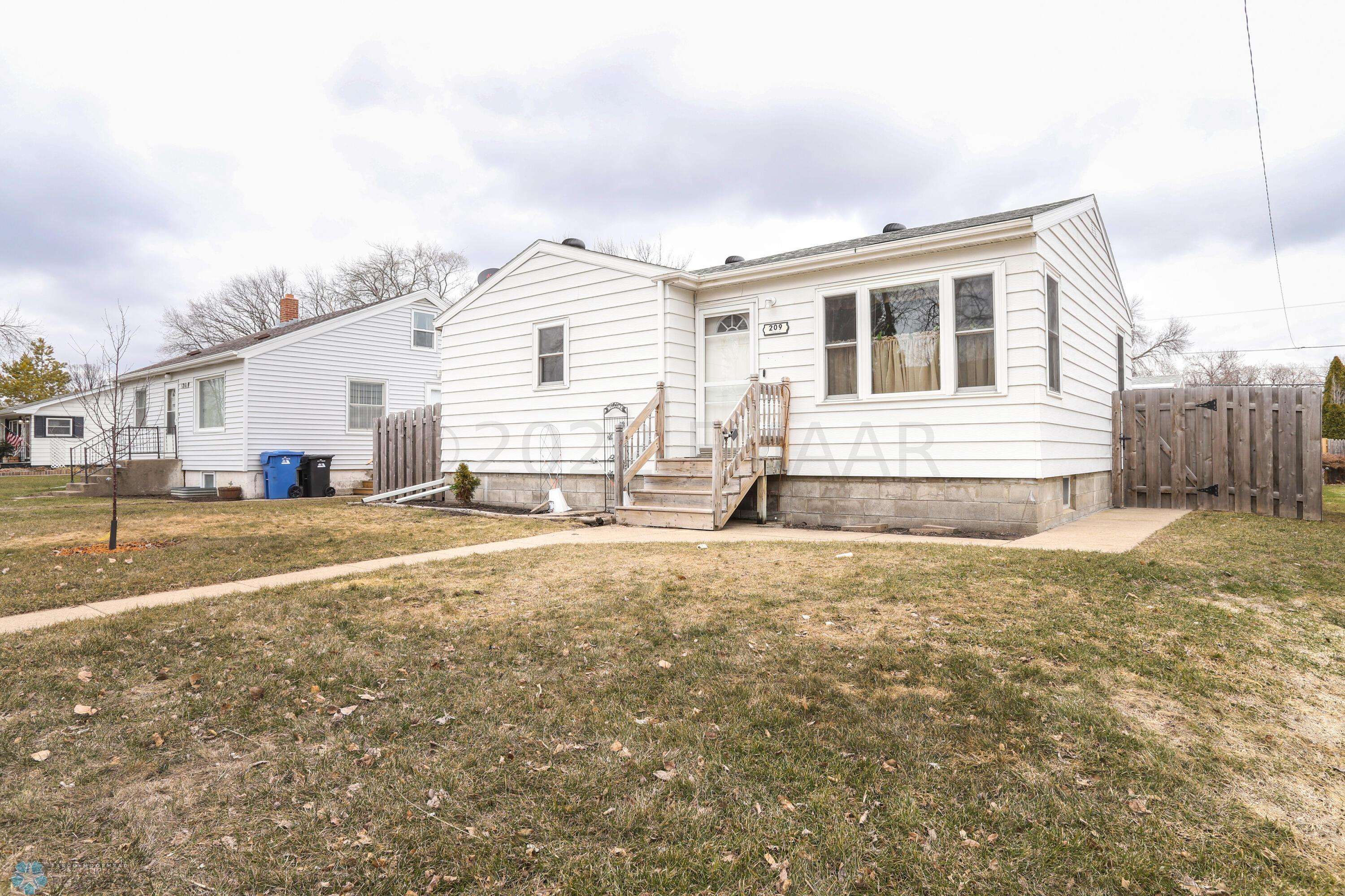 Dilworth, MN 56529,209 2ND ST NE