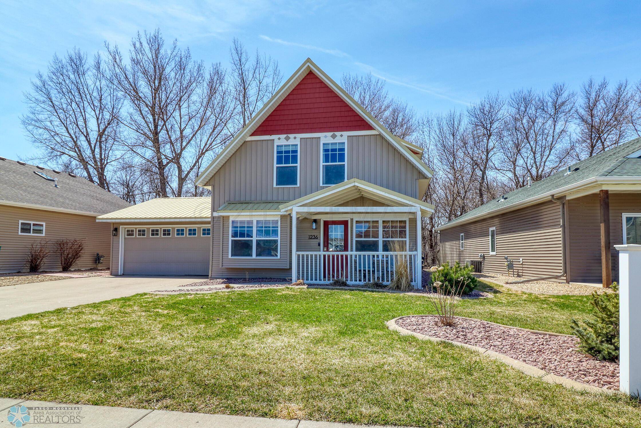 West Fargo, ND 58078,1236 GOLDENWOOD DR