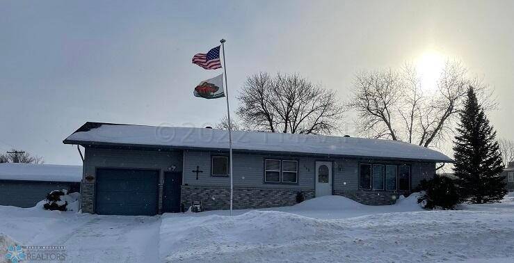 Lisbon, ND 58054,413 8TH AVE W