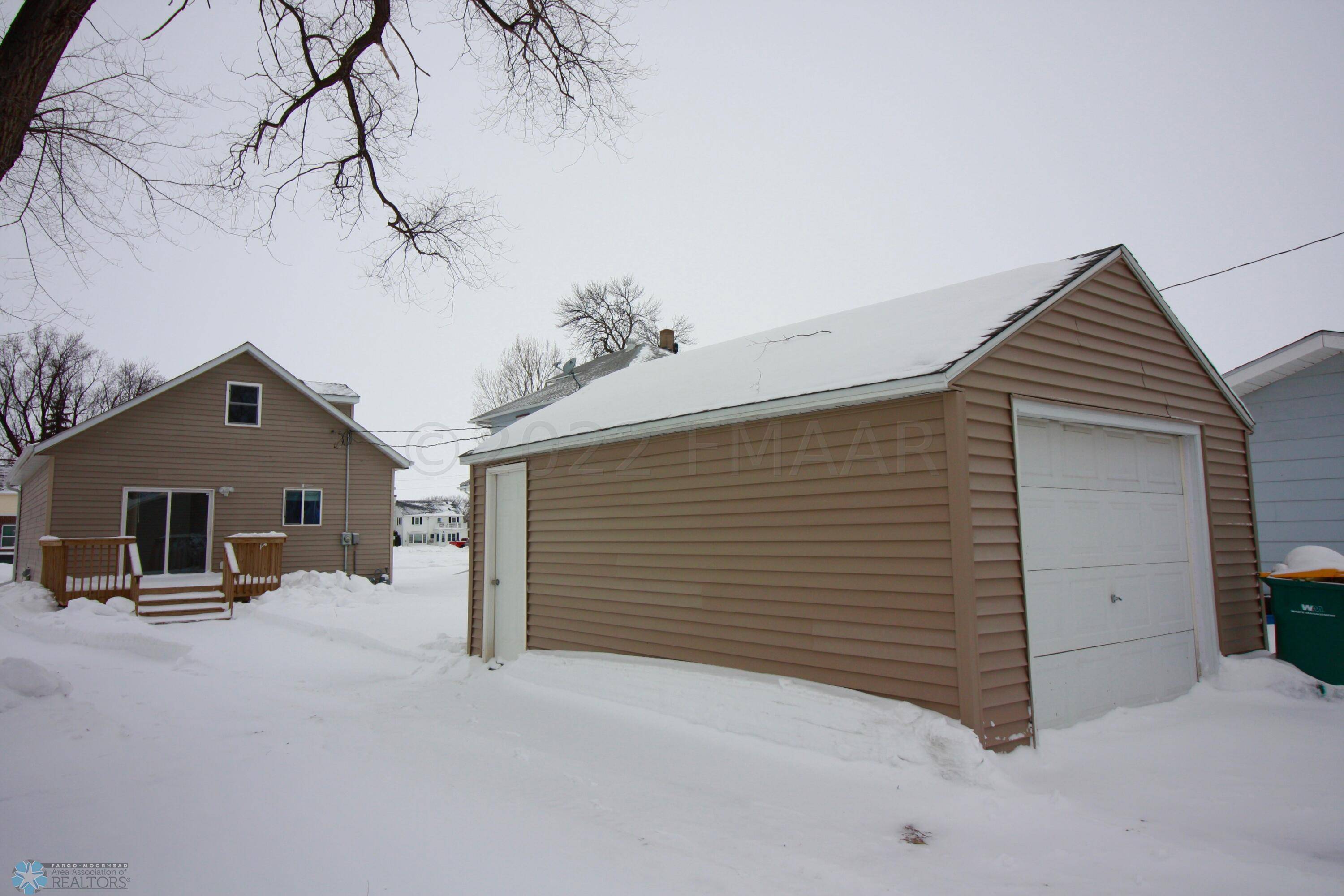 Wahpeton, ND 58075,620 5TH ST N