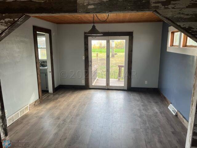 Dwight, ND 58075,103 CADY ST