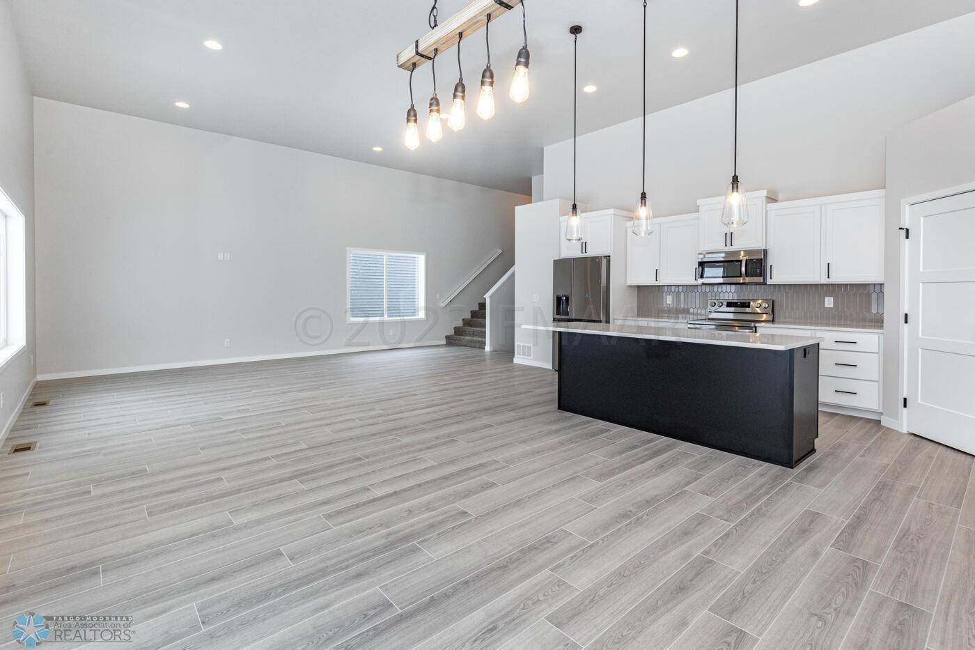 West Fargo, ND 58078,5484 LORI LN W