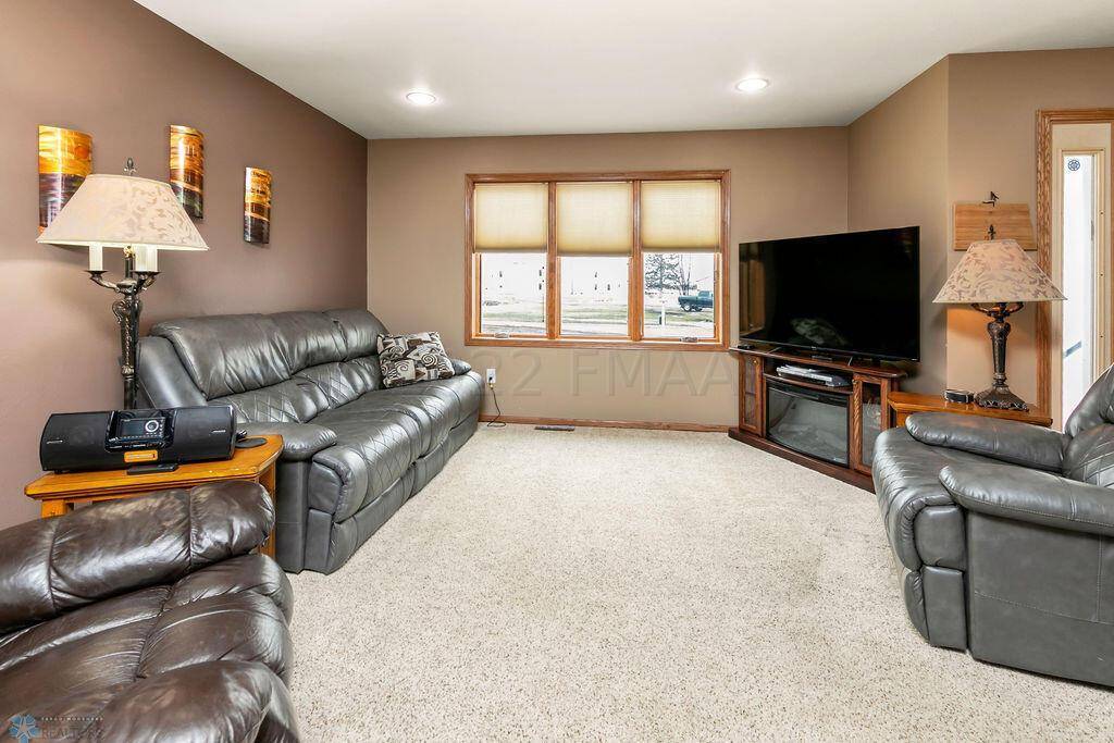 Abercrombie, ND 58001,301 COUNTY RD 81