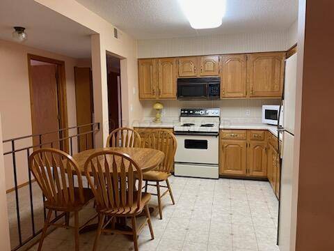 Moorhead, MN 56560,105 3RD ST N #304