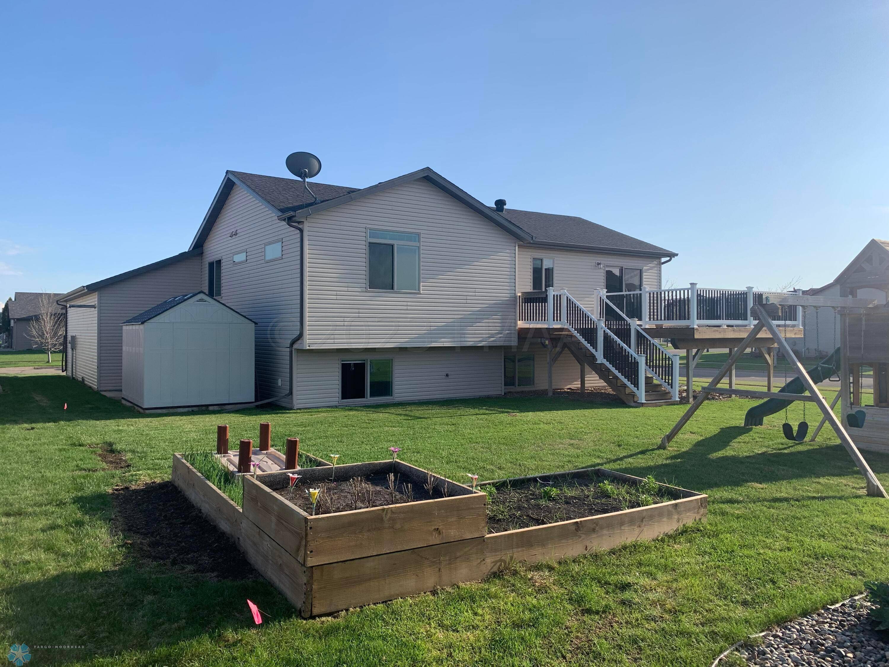 West Fargo, ND 58078,3413 LOBERG LN