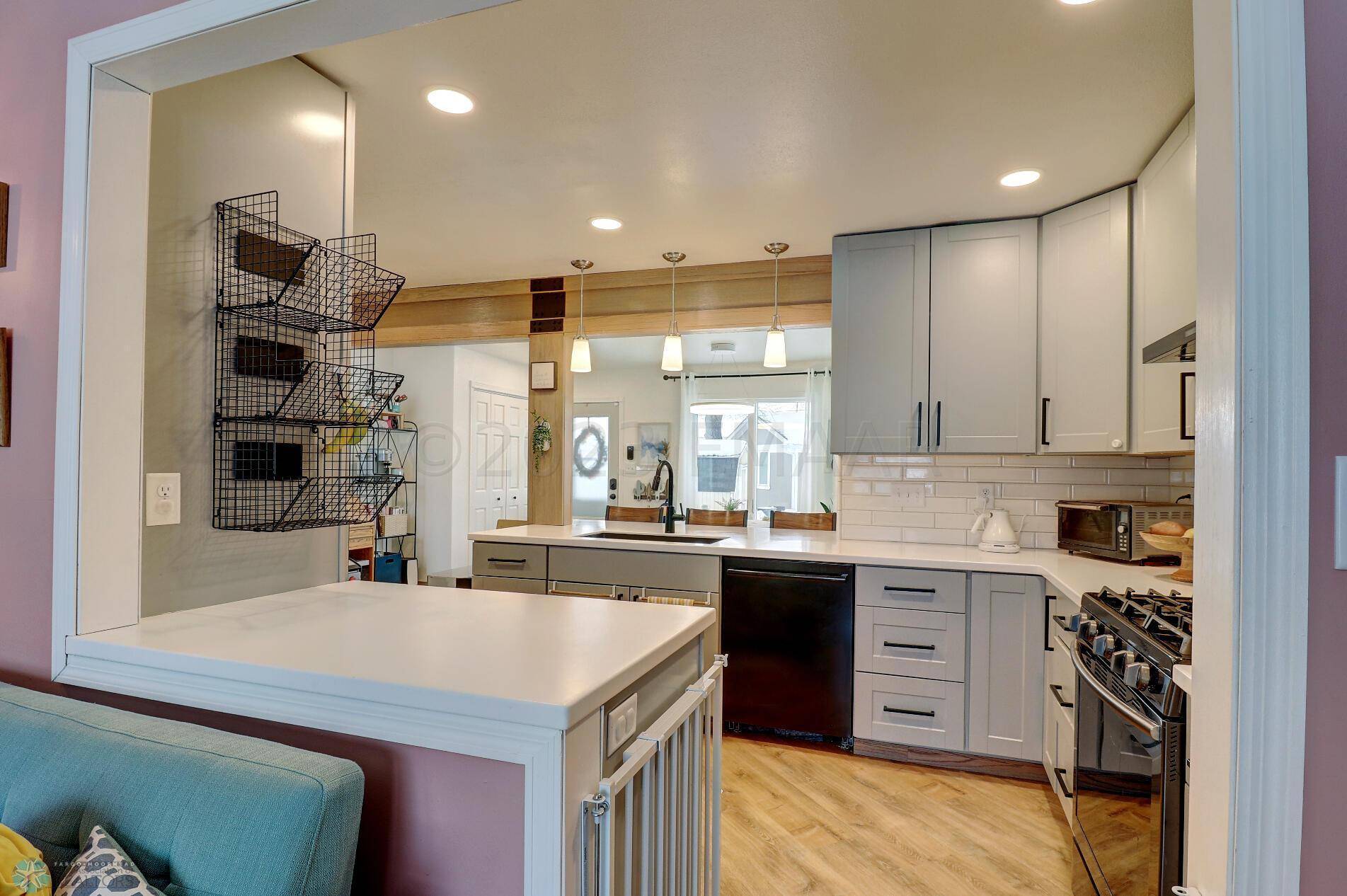 West Fargo, ND 58078,330 4 AVE E