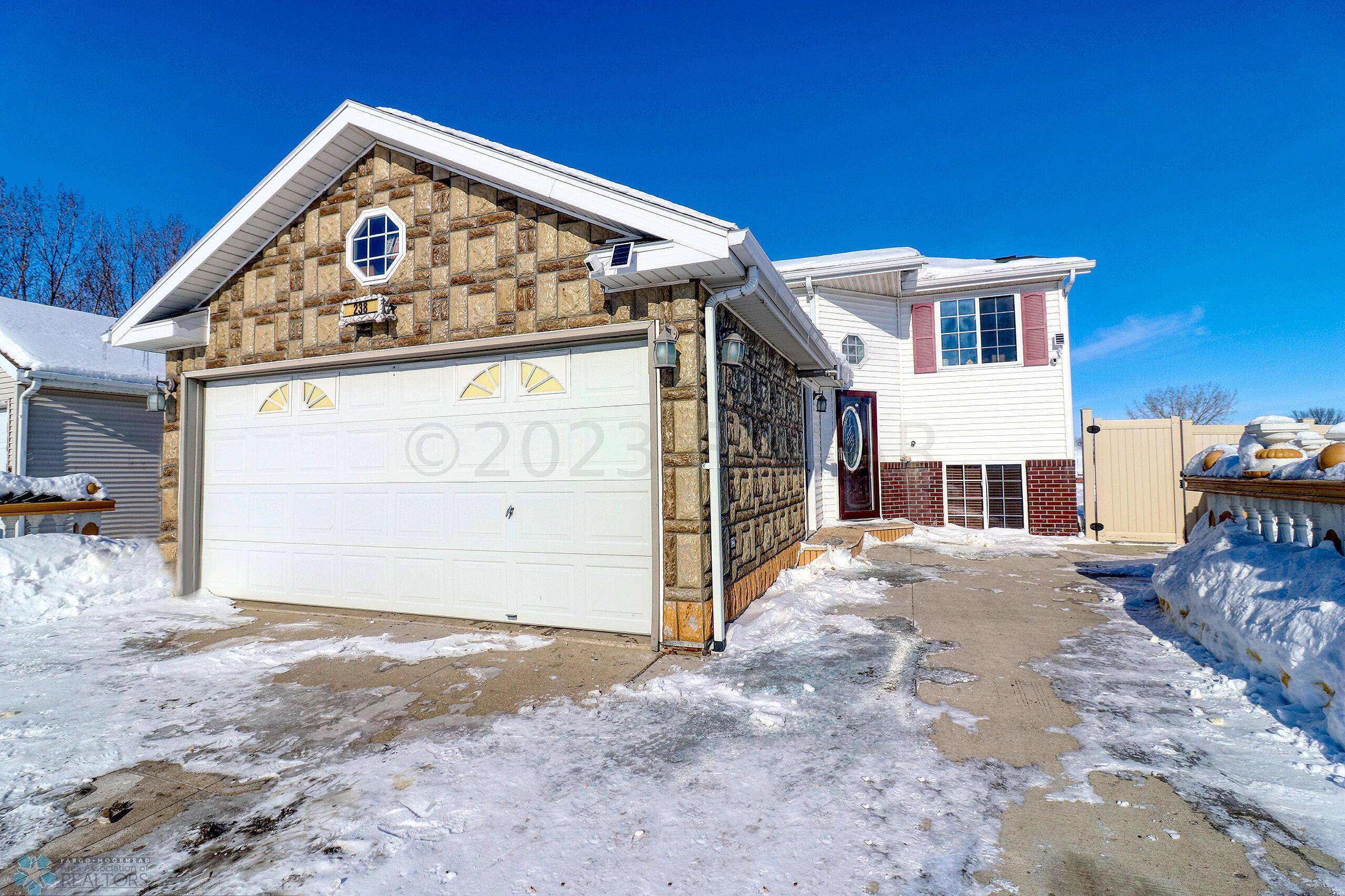 West Fargo, ND 58078,238 PINEWOOD BLVD