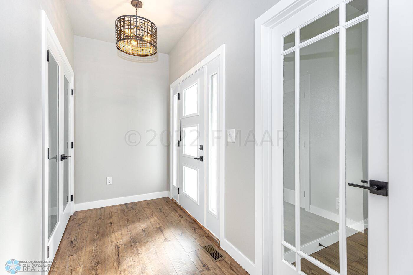 West Fargo, ND 58078,1066 LARKIN LN W