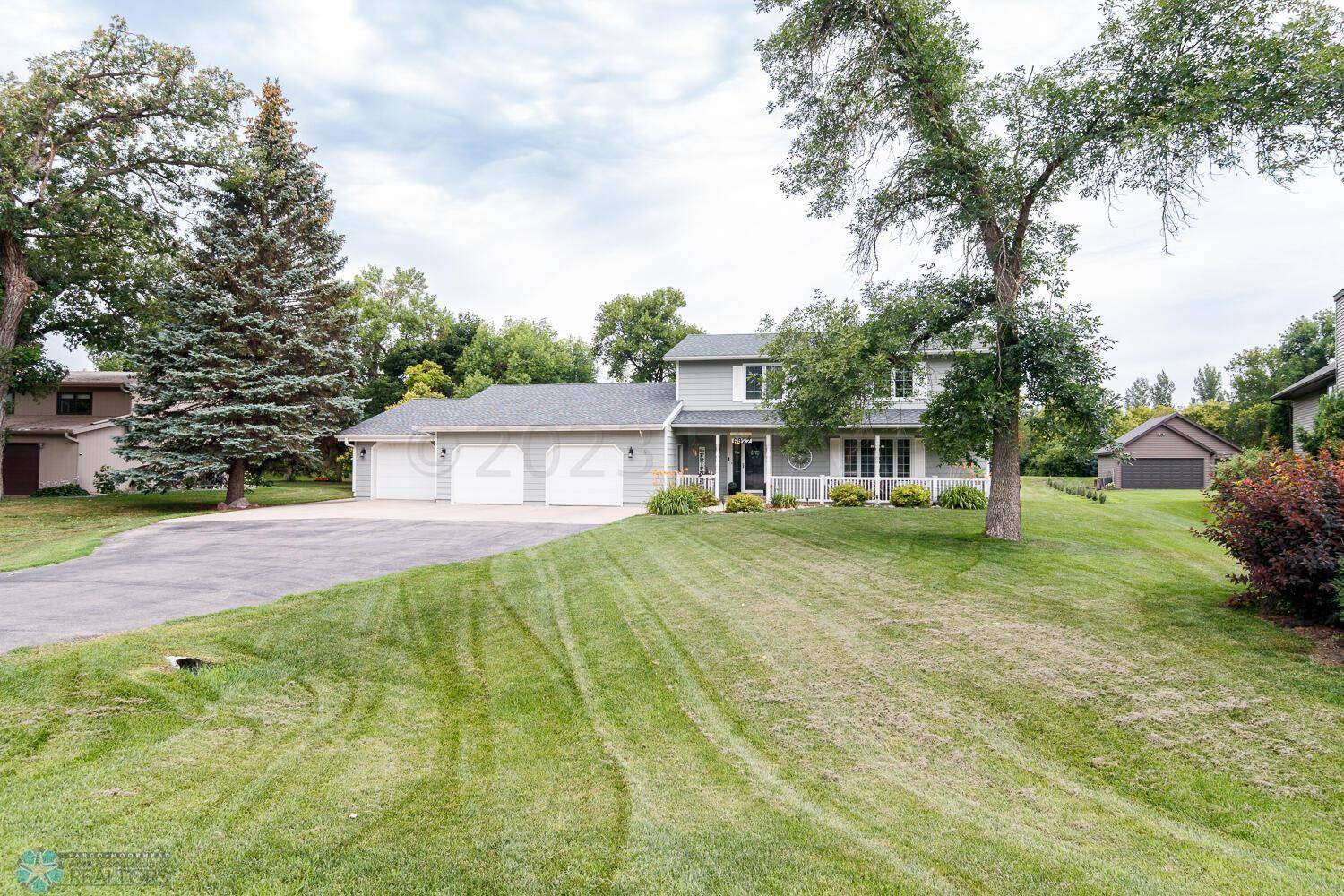 Horace, ND 58047,6927 RIVERDALE DR