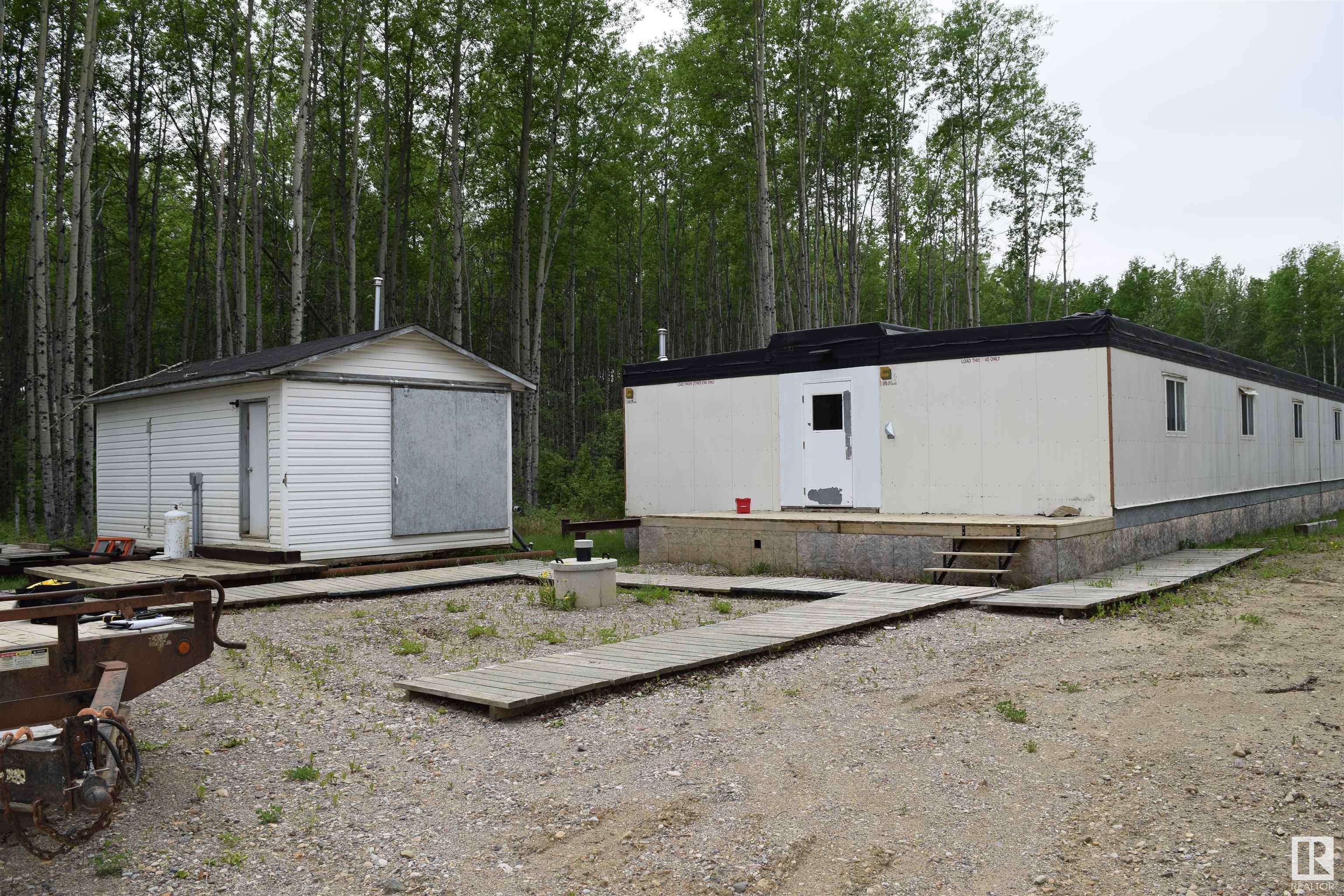 Red Earth Creek, AB T0G 1X0,455 Industrial DR N