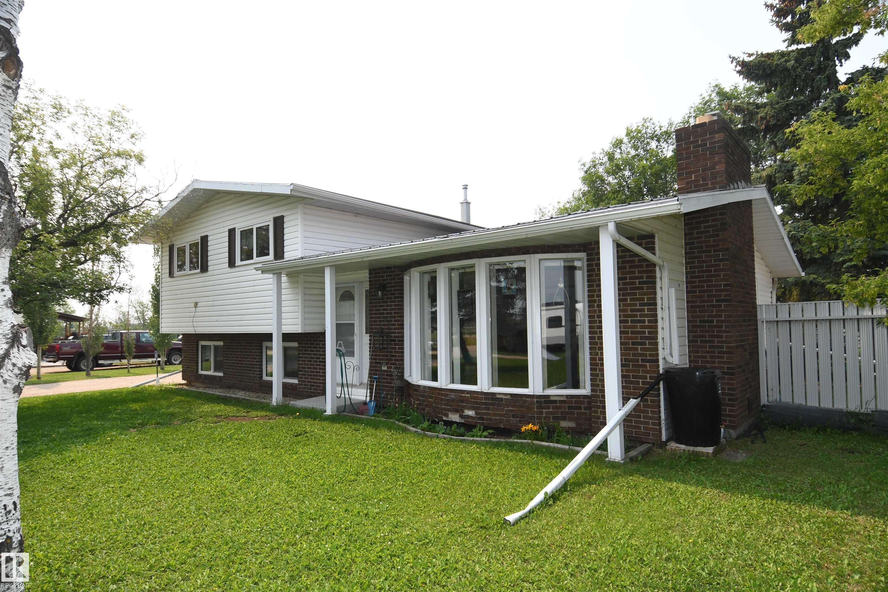 Kavanagh, AB T4X 2S4,60 48520 HWY 2 A