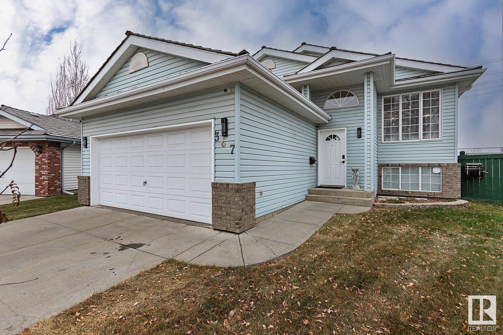 Edmonton, AB T6W 1B8,367 BLACKBURN DR E SW