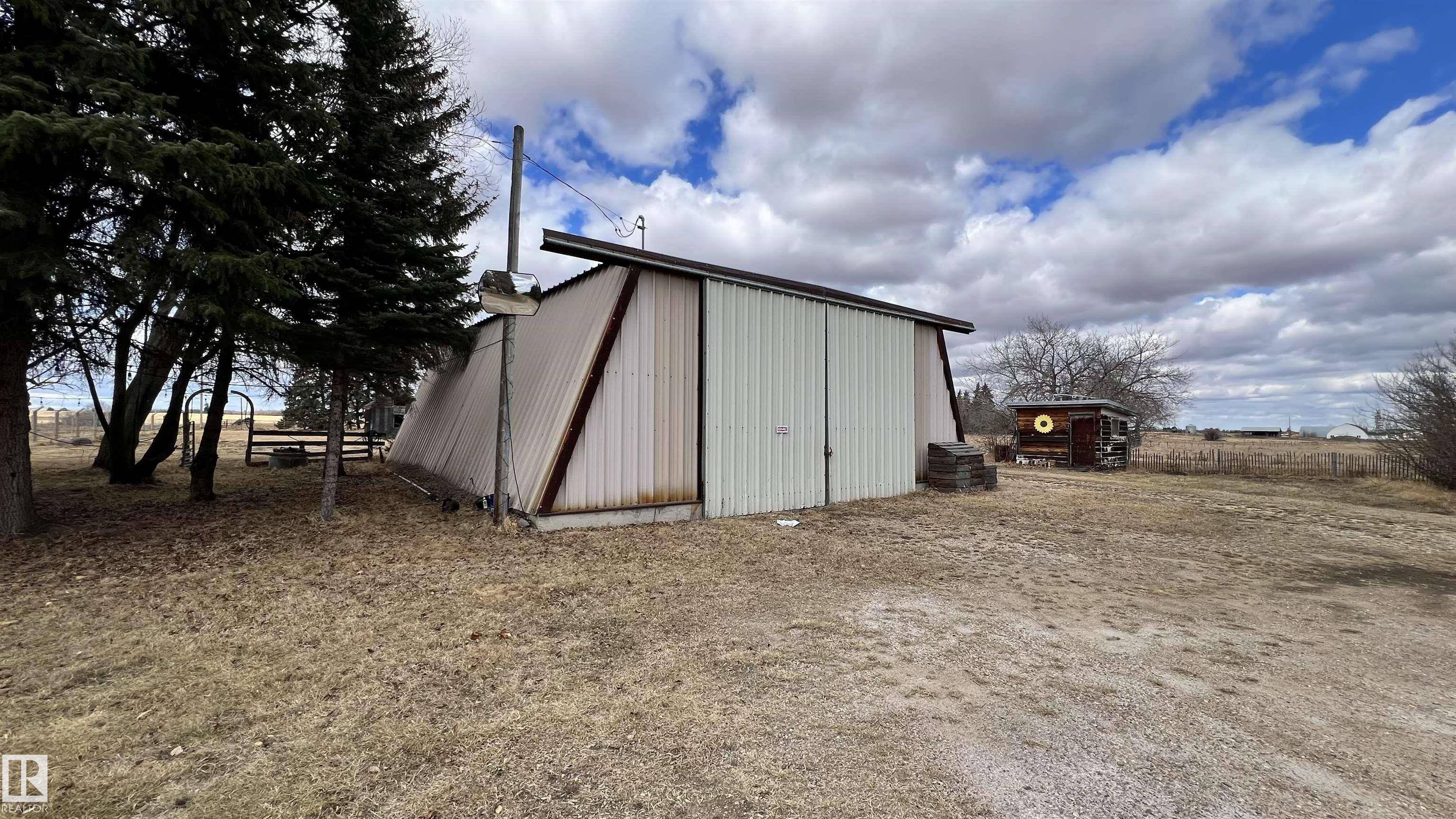 Rural Sturgeon County, AB T0A 1N0,55510 HWY 28A