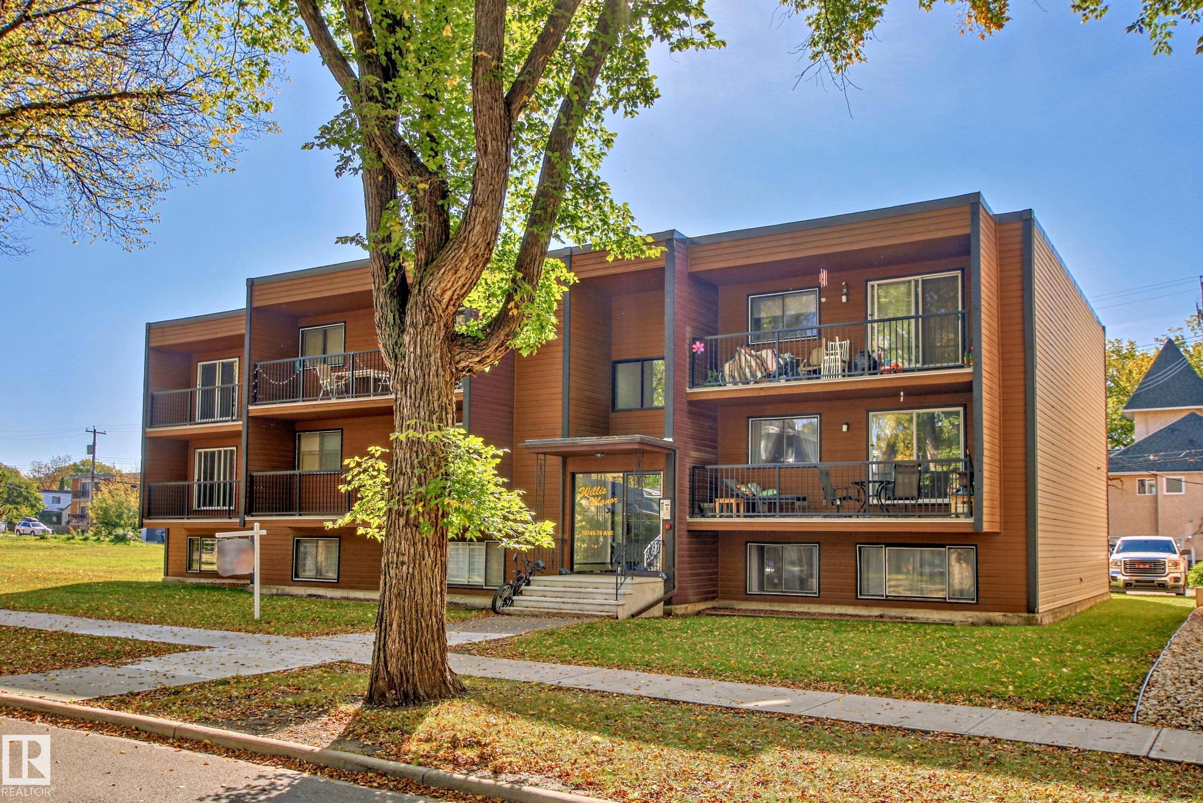 Edmonton, AB T6E 1P7,#204 10745 78 AV NW