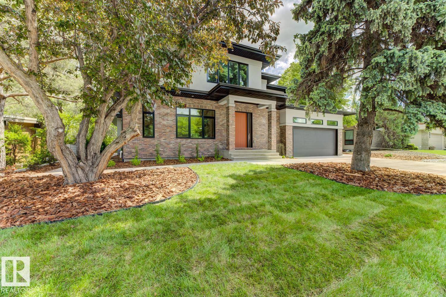 Edmonton, AB T6H 3T3,6619 123 ST NW NW