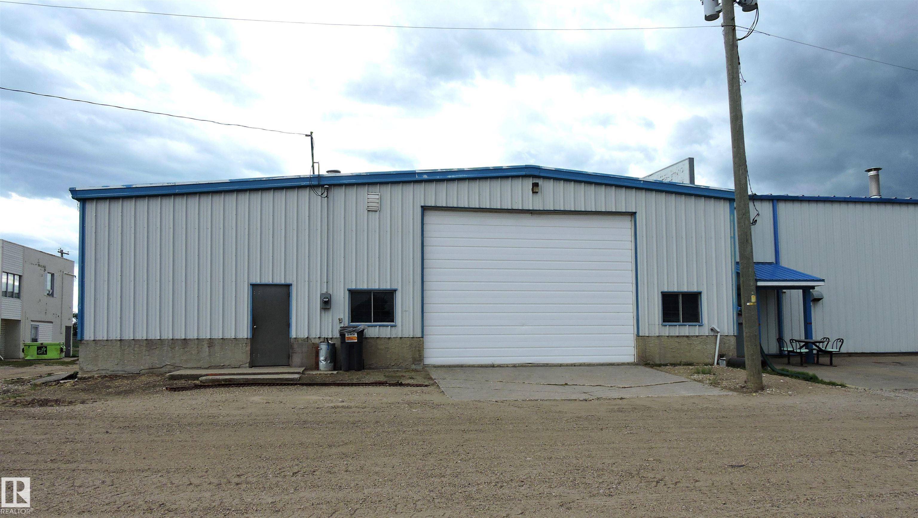 Lamont, AB T0B 2R0,5116 47 AV